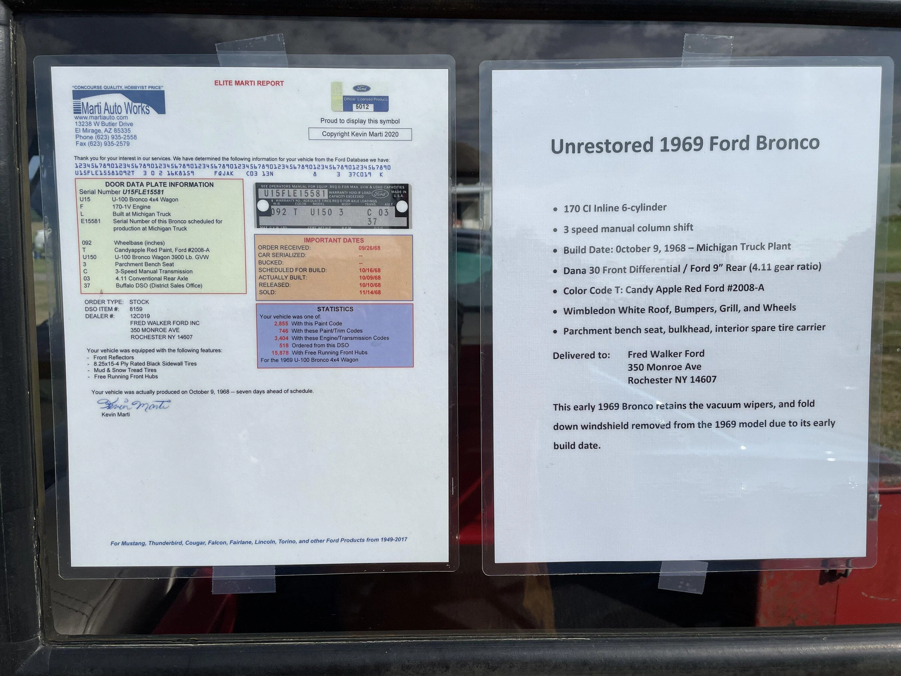 Ford Bronco 69 and 22 side by side ED06B6F6-4FC3-46B5-A347-E7623C965BCD