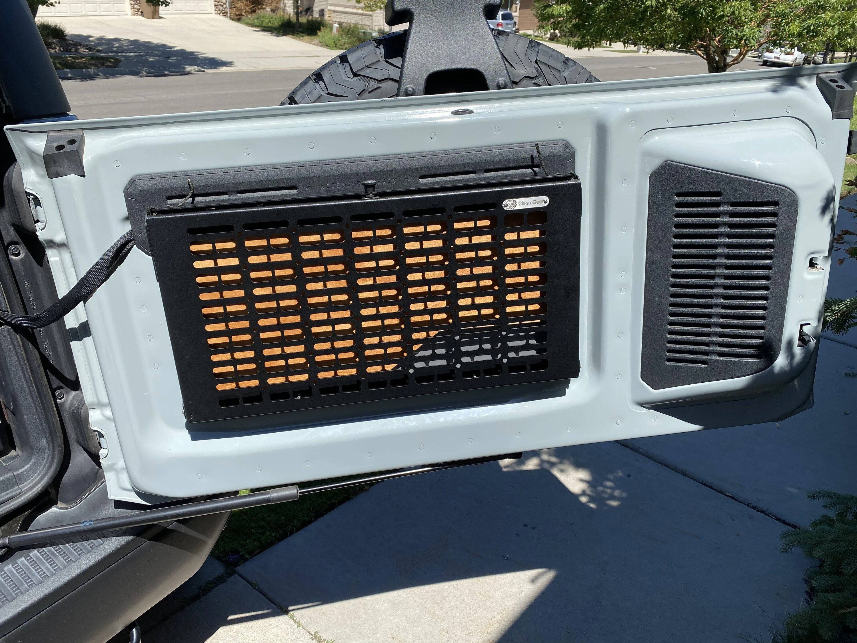 Ford Bronco Jeep tailgate table for Bronco IMG_4711