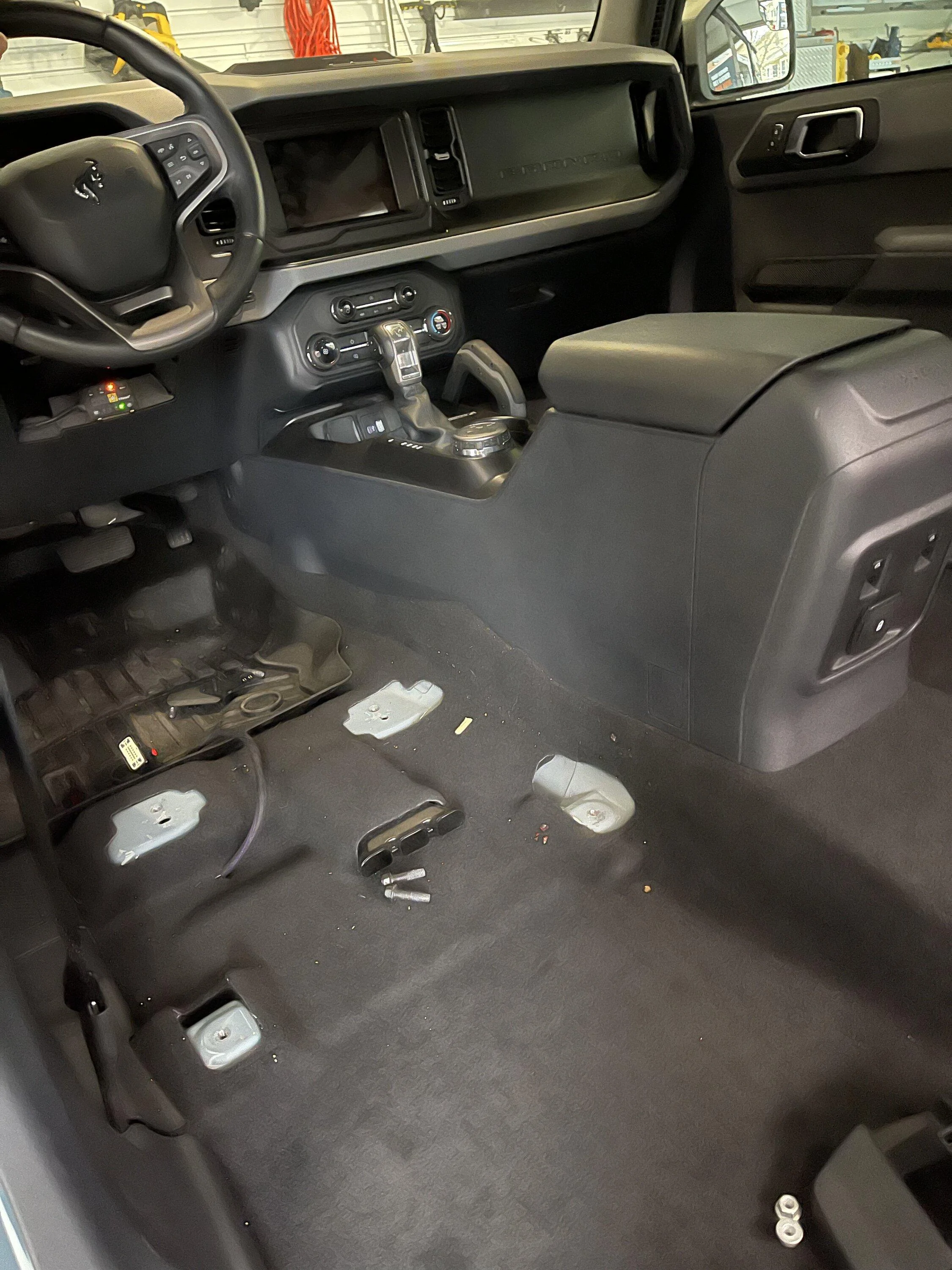 Ford Bronco Driver Seat Removal? 3FA9C196-05BE-47F8-B4FF-F7A9EC4D429E