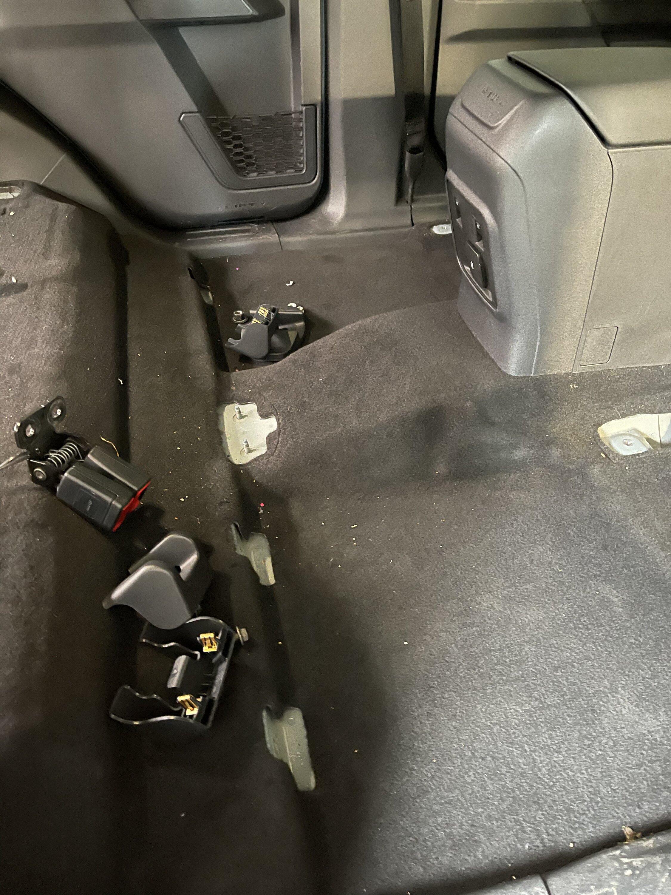 Ford Bronco Driver Seat Removal? A217C112-7FB4-4136-98FF-A6EE4DF682D7