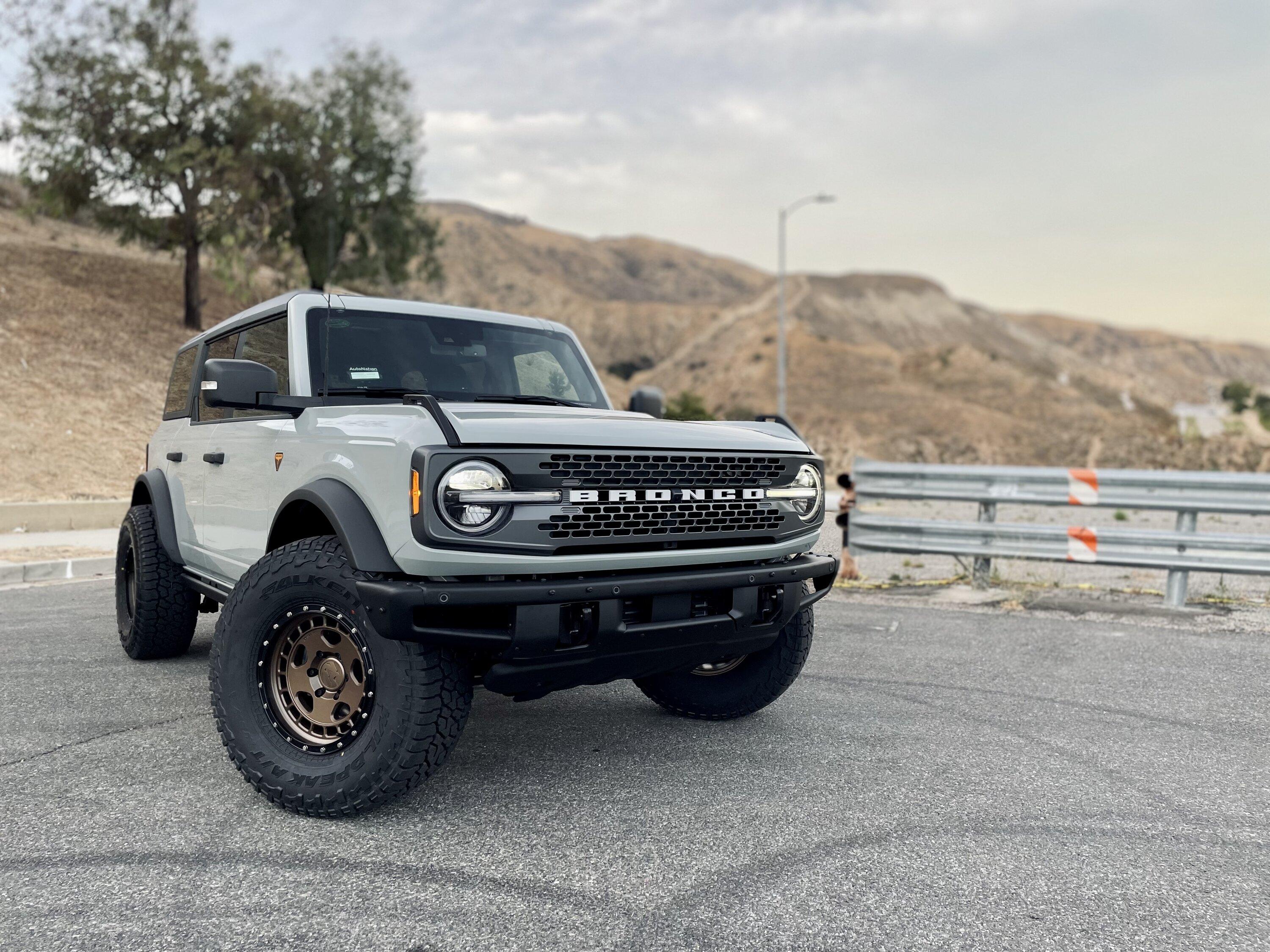 Ford Bronco CACTUS GRAY Bronco Club EC1080DB-D9F9-4F66-AFB3-2CFF7C563CDF