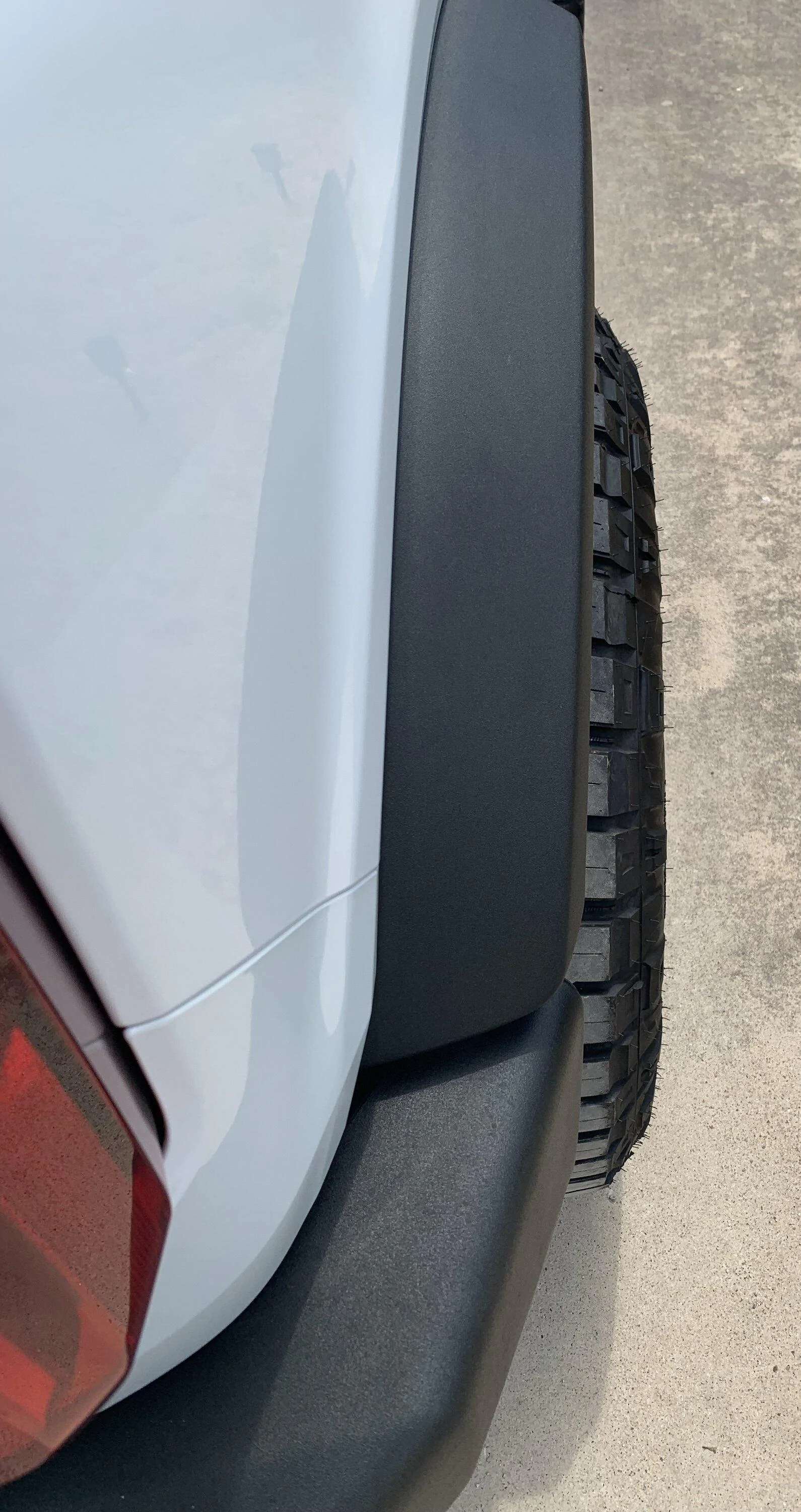 Ford Bronco Show us your installed wheel / tire upgrades here! (Pics) IMG_7400