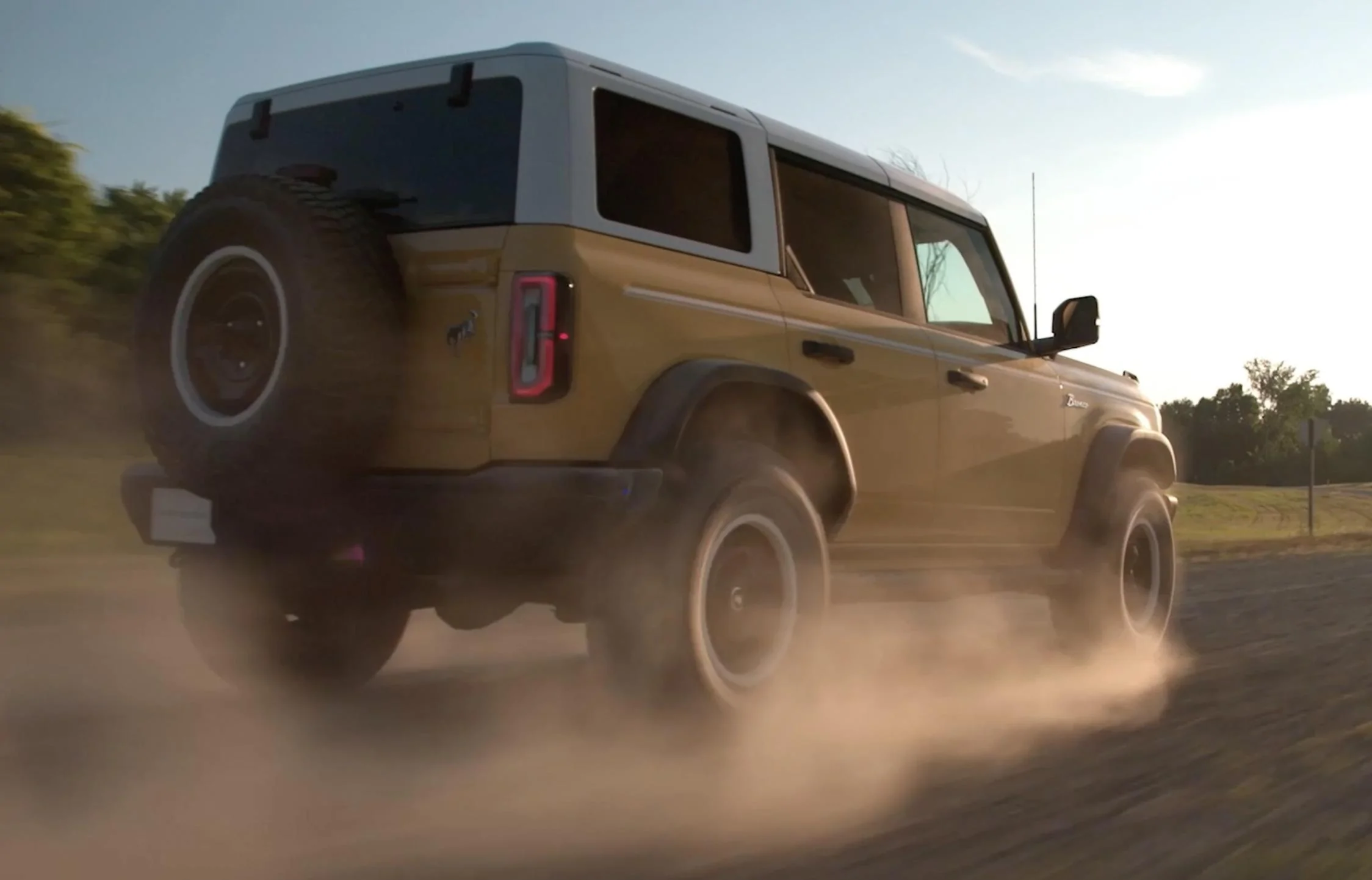 Ford Bronco 2023 Bronco Heritage Edition Revealed! 1,966 Heritage Limited Edition (Badlands) Units to be Produced. Unlimited (Big Bend) Heritage Editions Yellowstone Metallic 2023 Bronco Heritage Edition 20