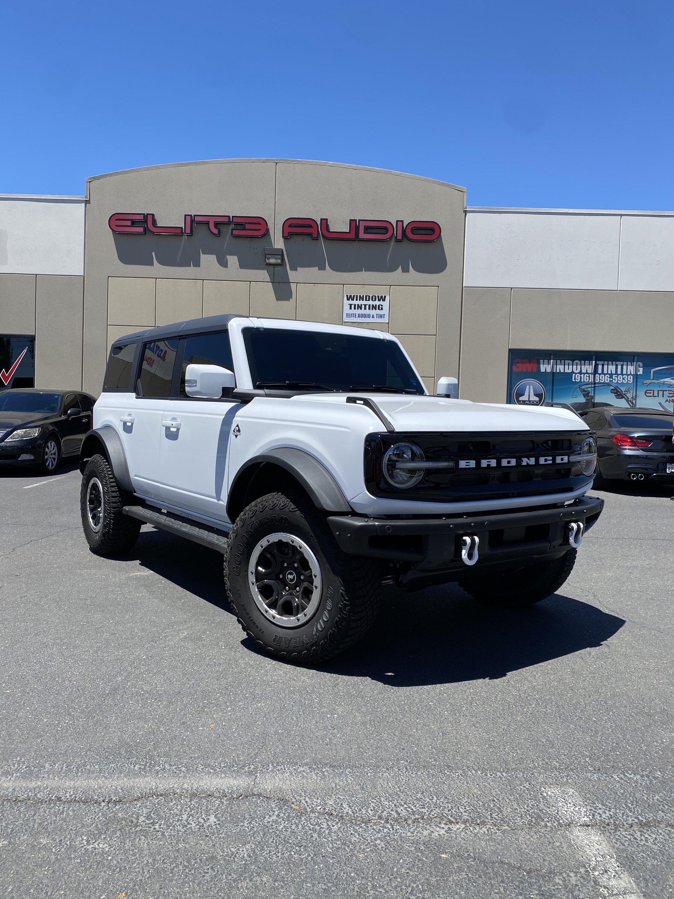 Ford Bronco YETI Bronco - Outerbanks SAS with 17" Beadlocks and 37" BFG KM3 IMG_5304.JPG
