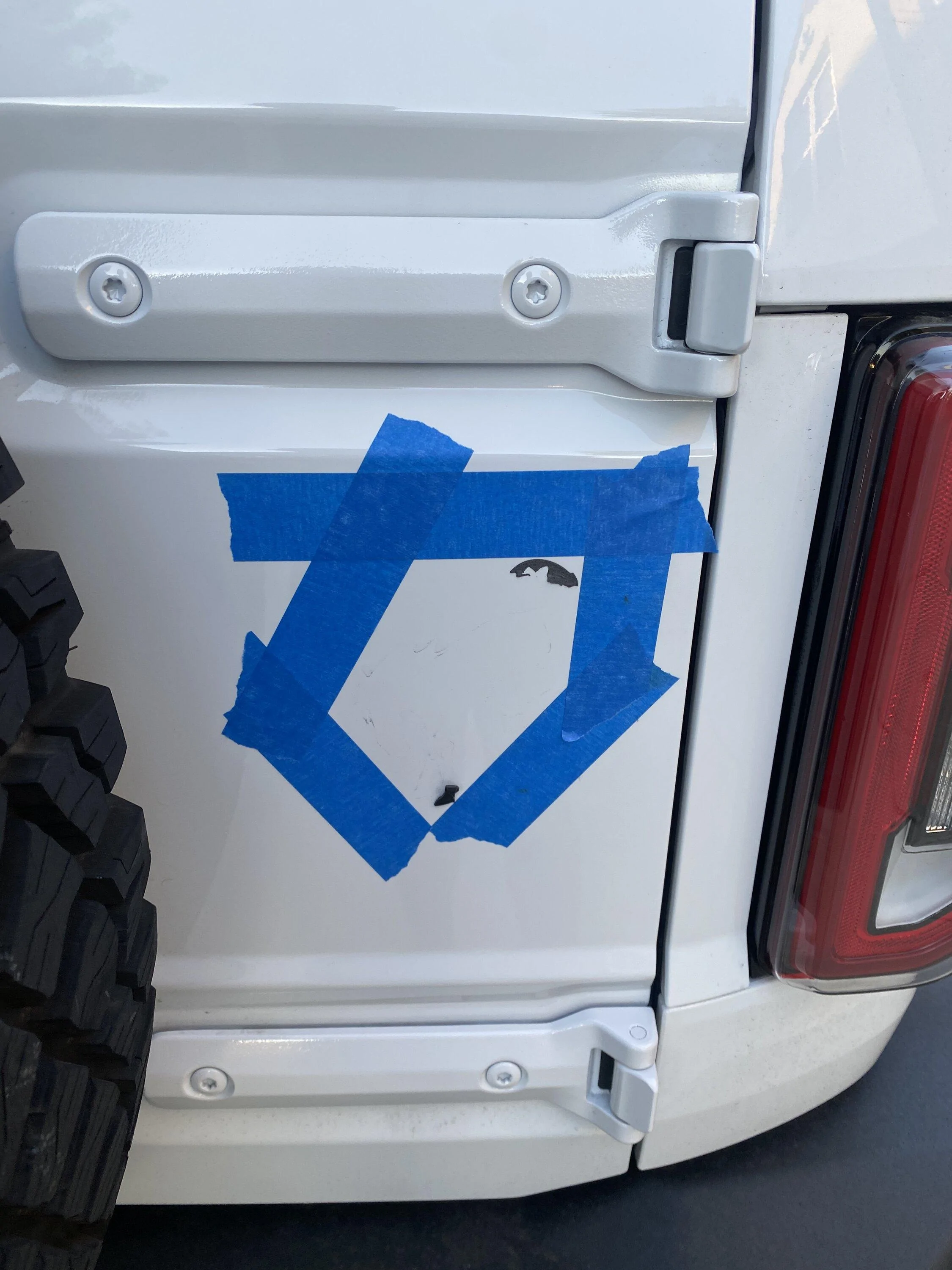 Ford Bronco YETI Bronco - Outerbanks SAS with 17" Beadlocks and 37" BFG KM3 IMG_5331