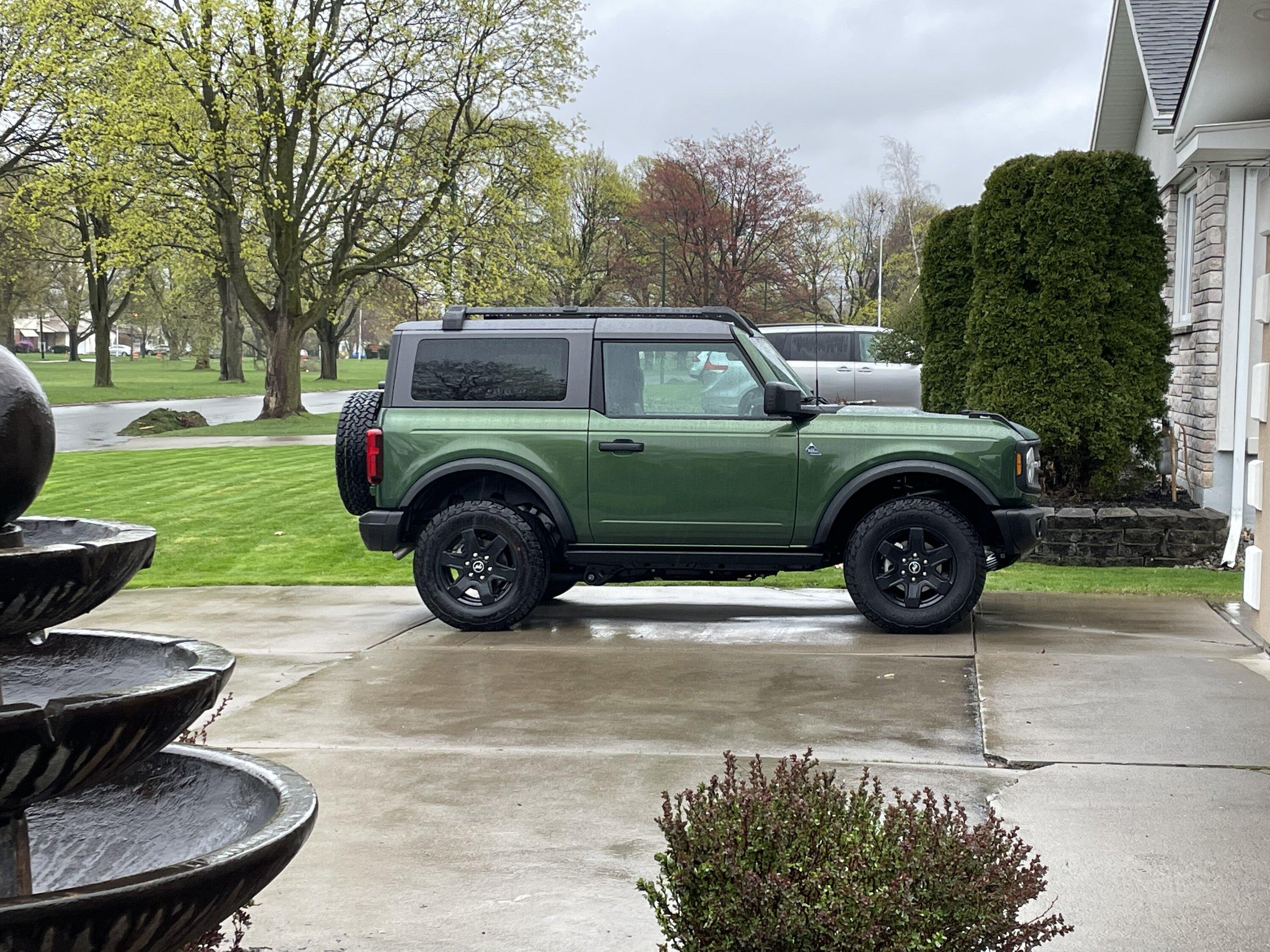 Ford Bronco Weird Request - Eruption Green & Cyber Orange side-by-side pics? 917403A3-F415-443B-9D50-20E438B44801