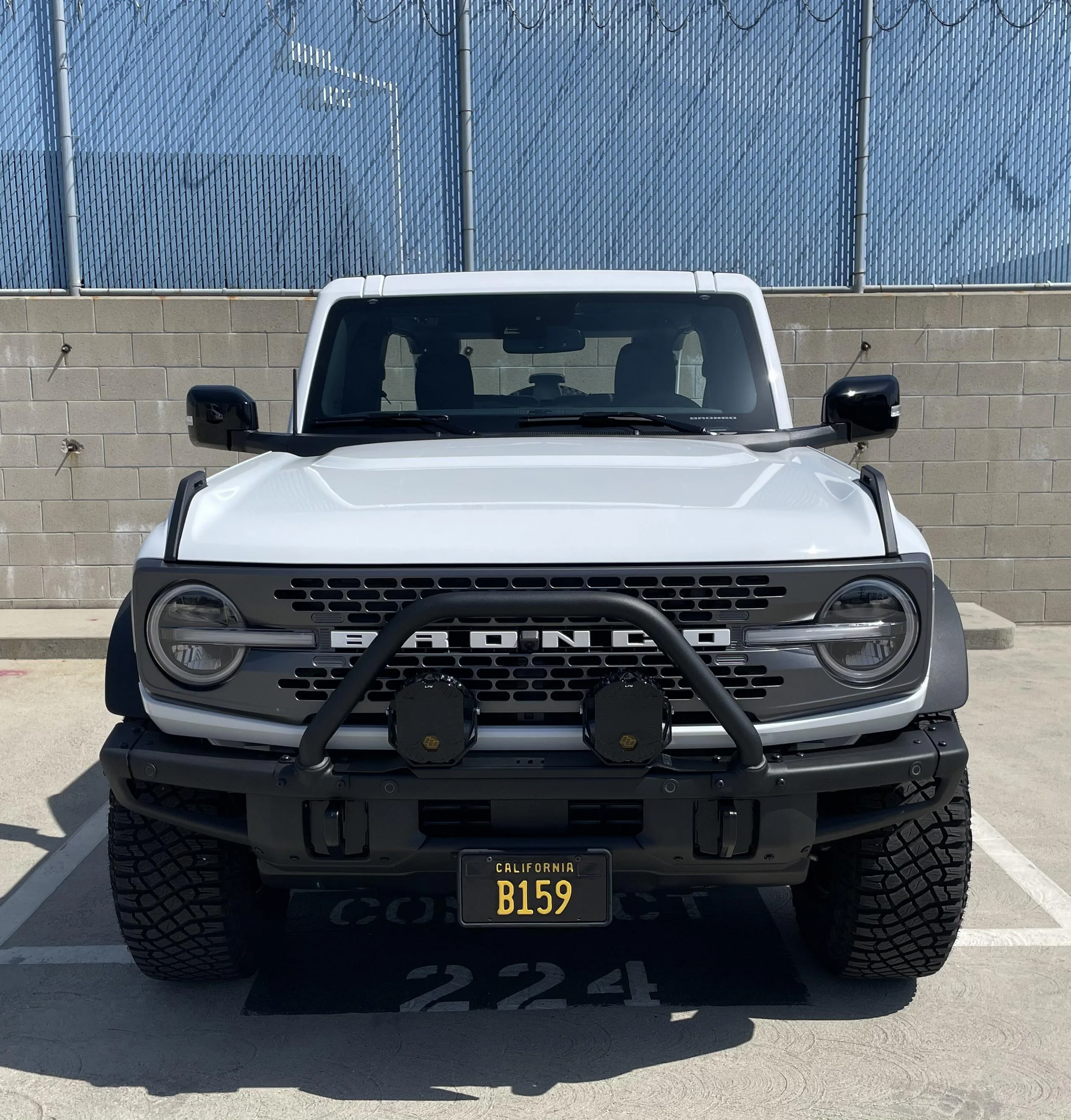 Ford Bronco Windshield tinting 5D401668-9EB2-41D4-A7F4-51A0498CAFE4