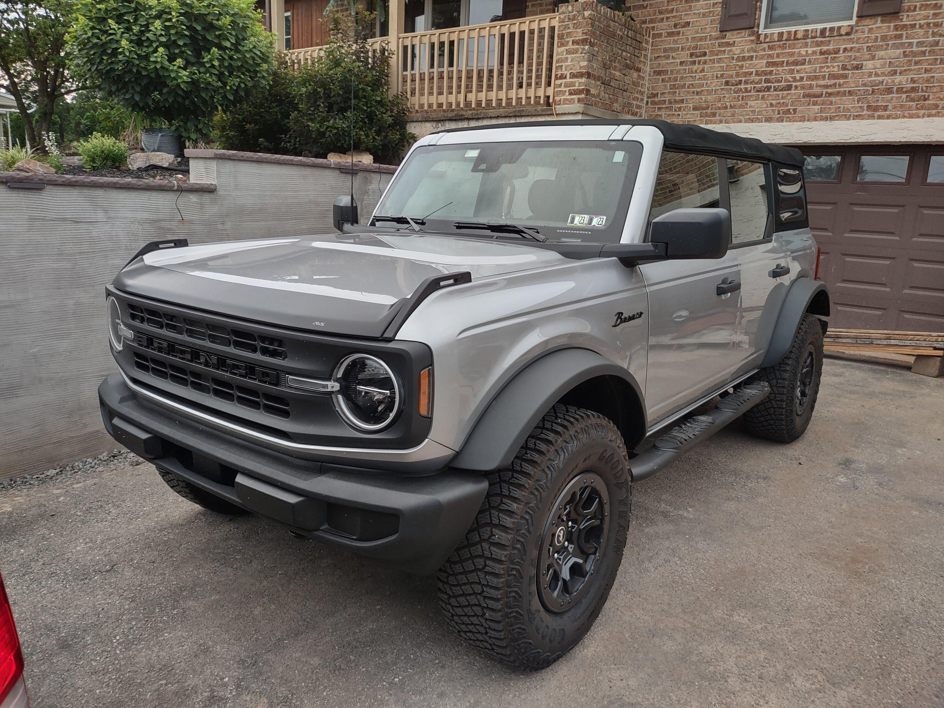 Ford Bronco ICONIC SILVER Bronco Club IMG_20220727_201435359_HDR
