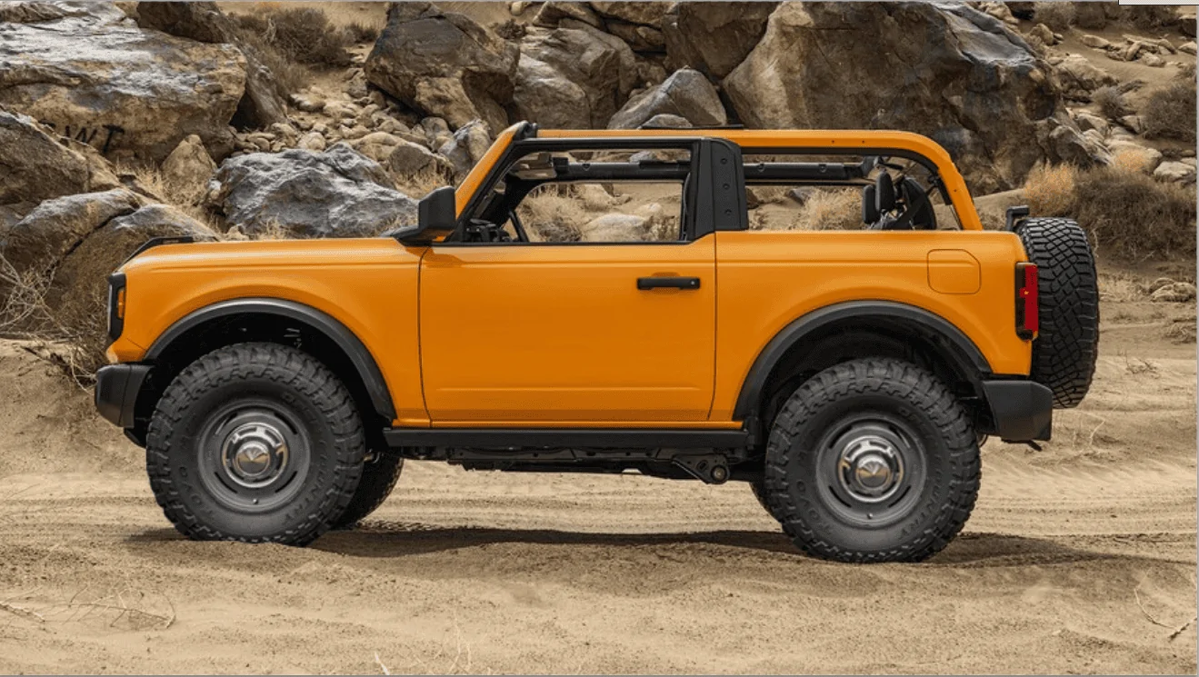 Ford Bronco Bronco Heritage White Wheels 1660393753257