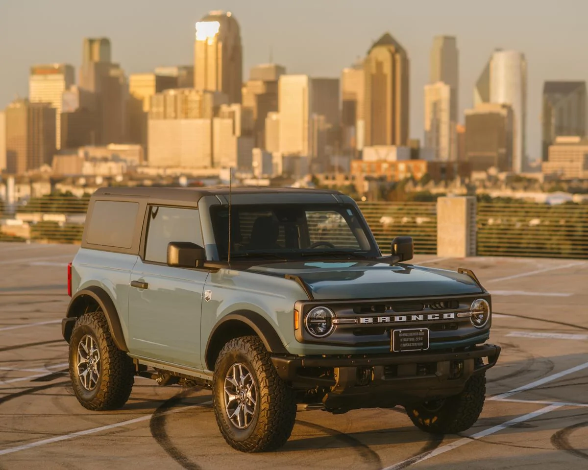 Ford Bronco Bronco Team 2 door. Yl3WnYN