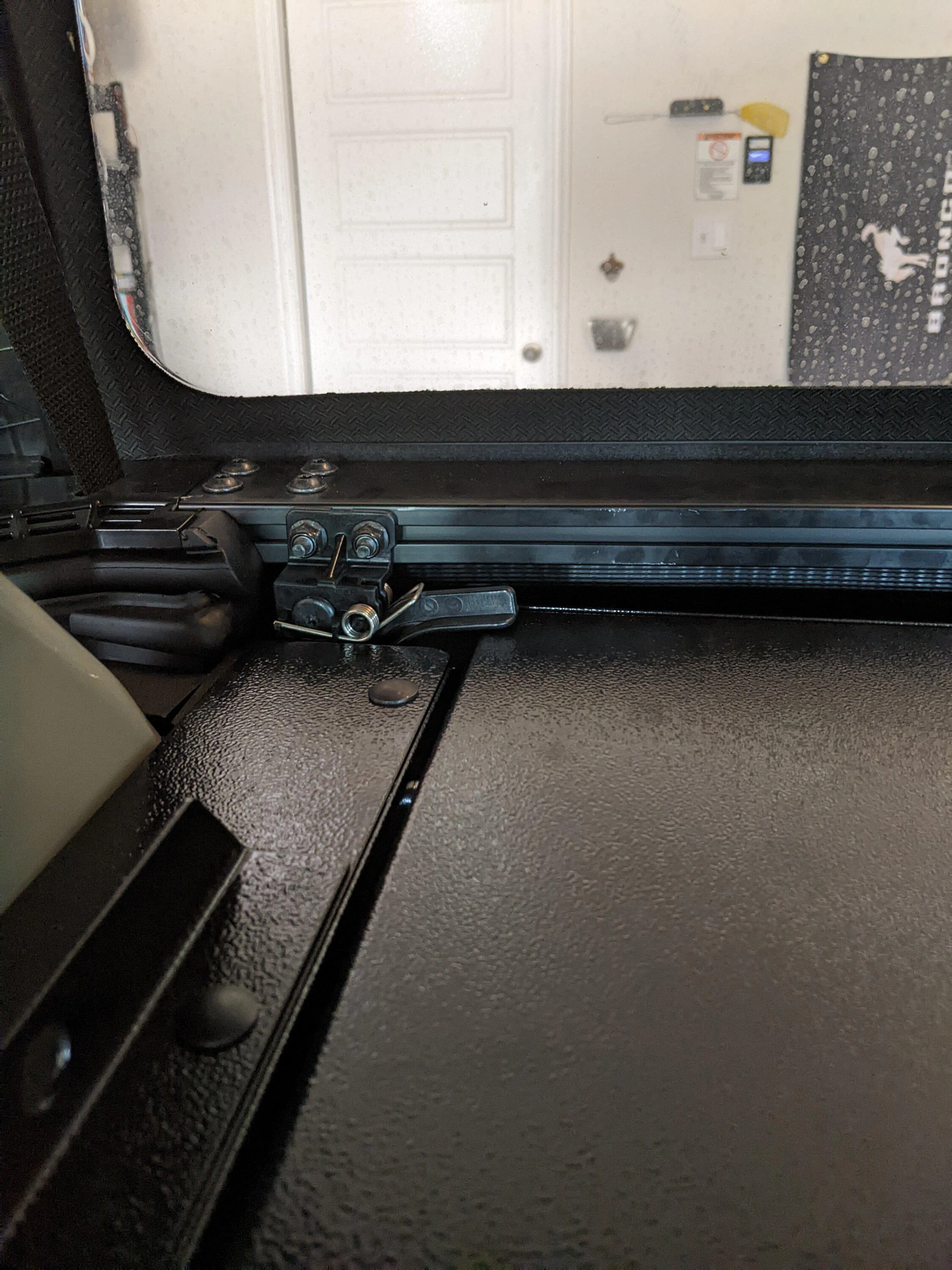 Ford Bronco Bronco Slipstream Security Enclosure PXL_20220813_183231345