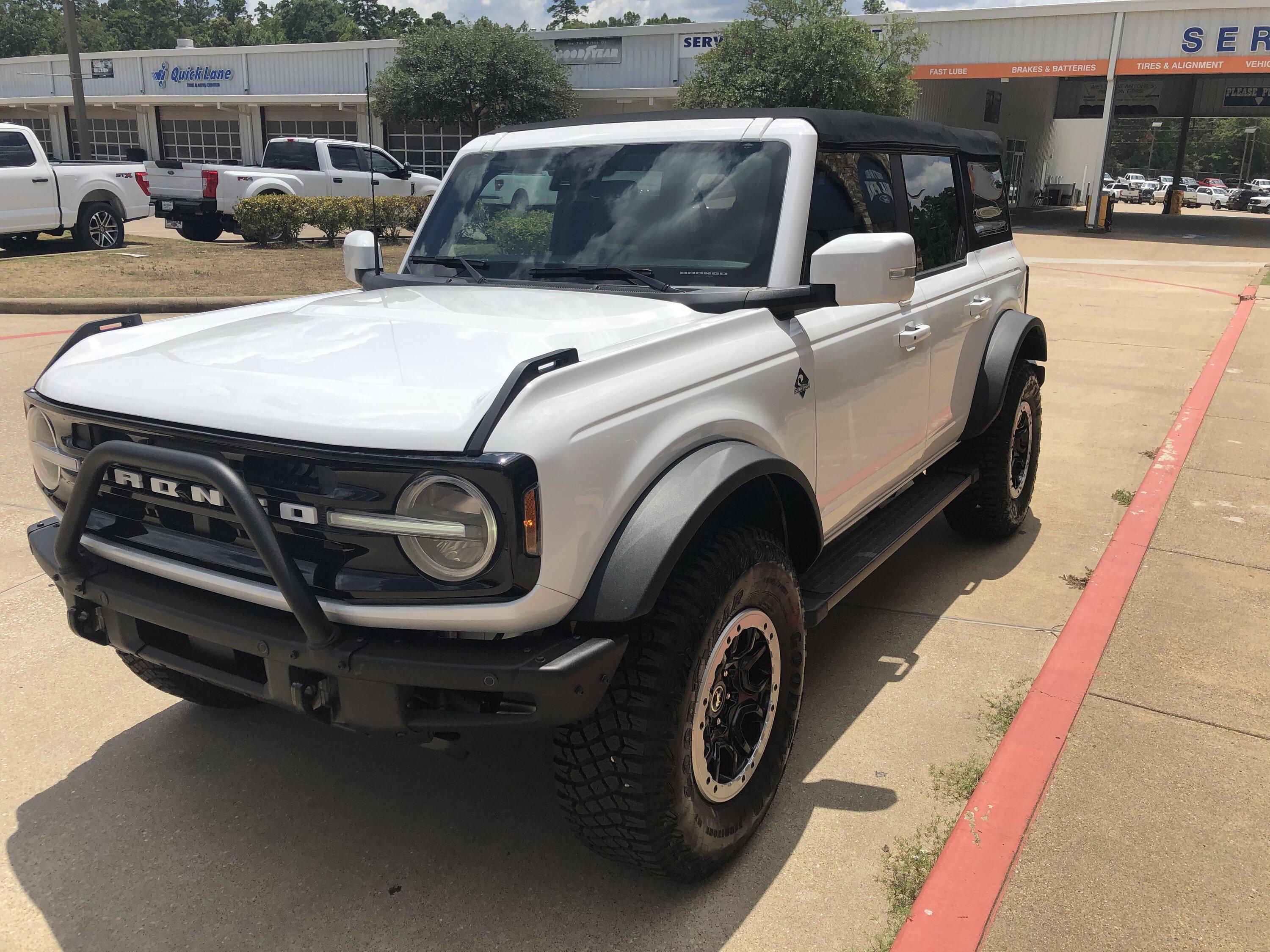 Ford Bronco 4/18/22 Build Week Group. 10DF8309-0D64-42B9-A4E8-0F4F9E7B913F