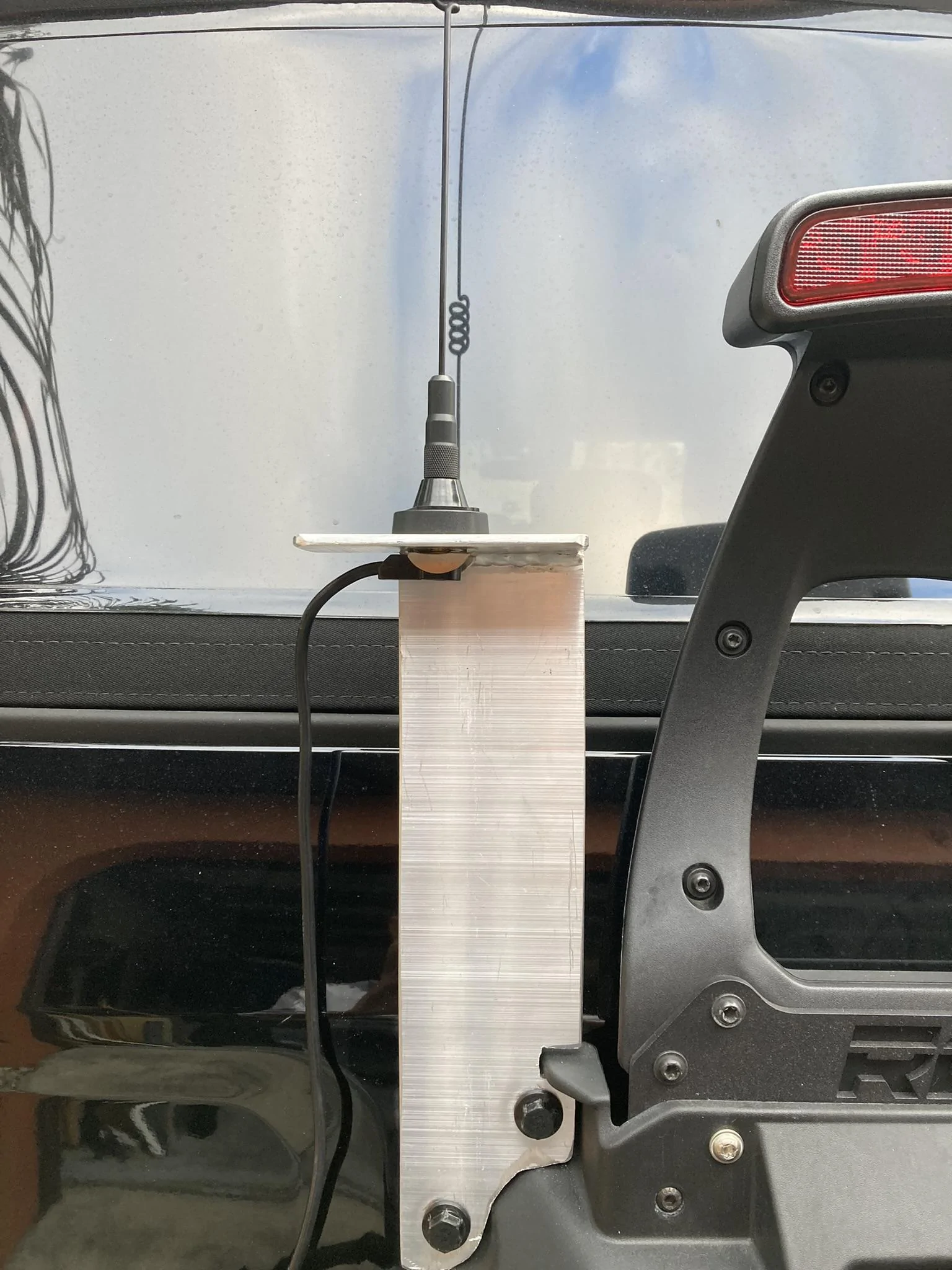 Ford Bronco DIY Rear GMRS Antenna / Flag + LED Mount 071FDFAC-6B46-4FC6-B35C-051F0AA9F622