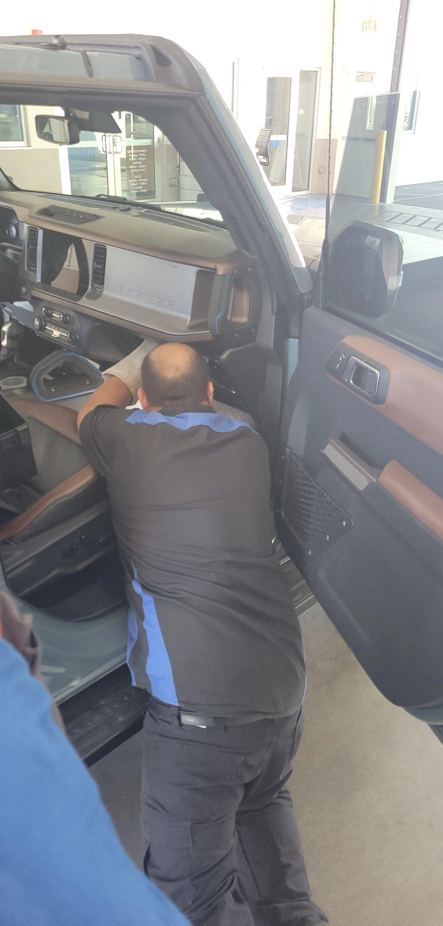 Ford Bronco Bronco is a P***y magnet Snapchat-1015809266