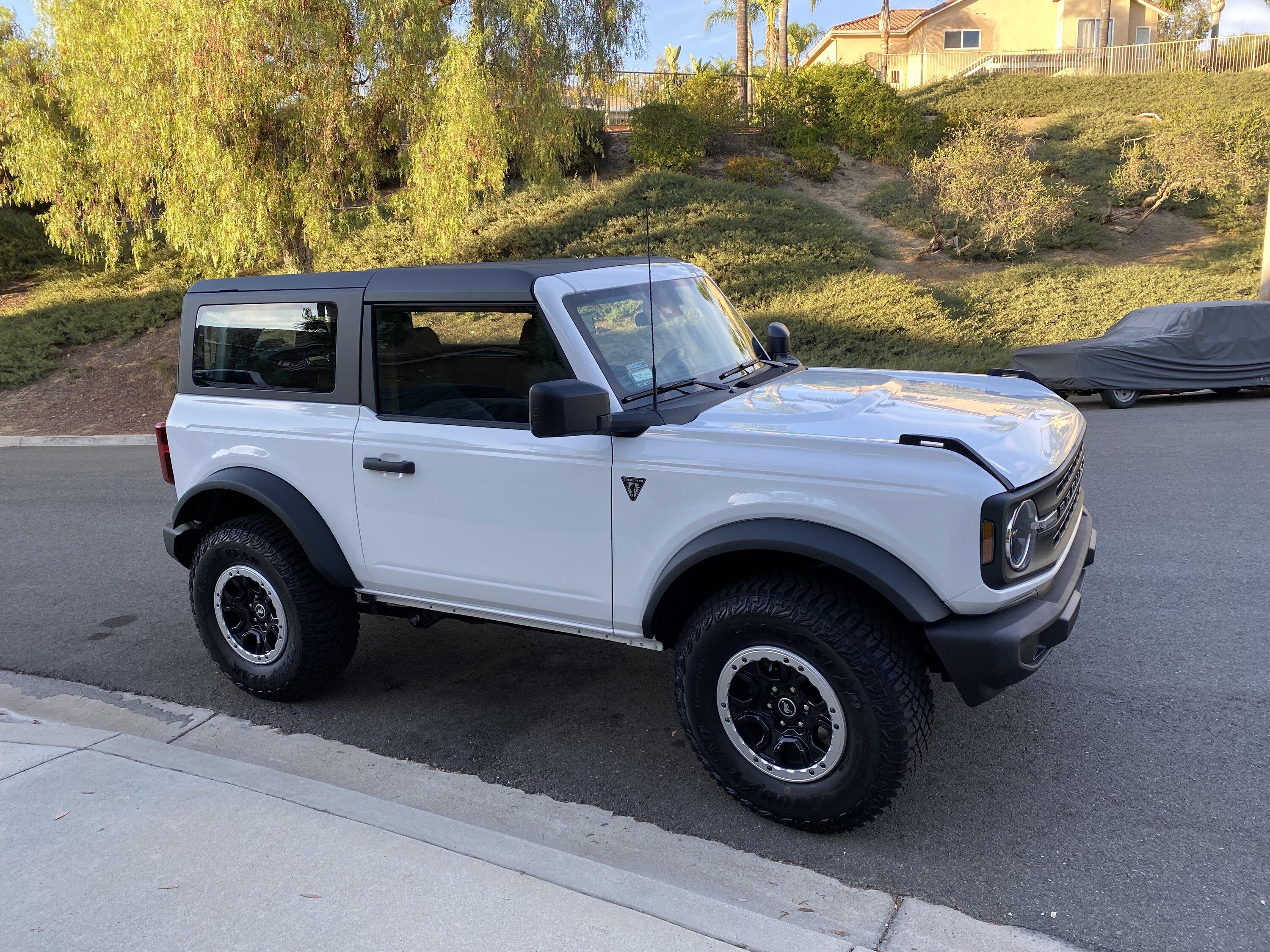 Ford Bronco 06/27/22  Build week group Bronco Day 1a