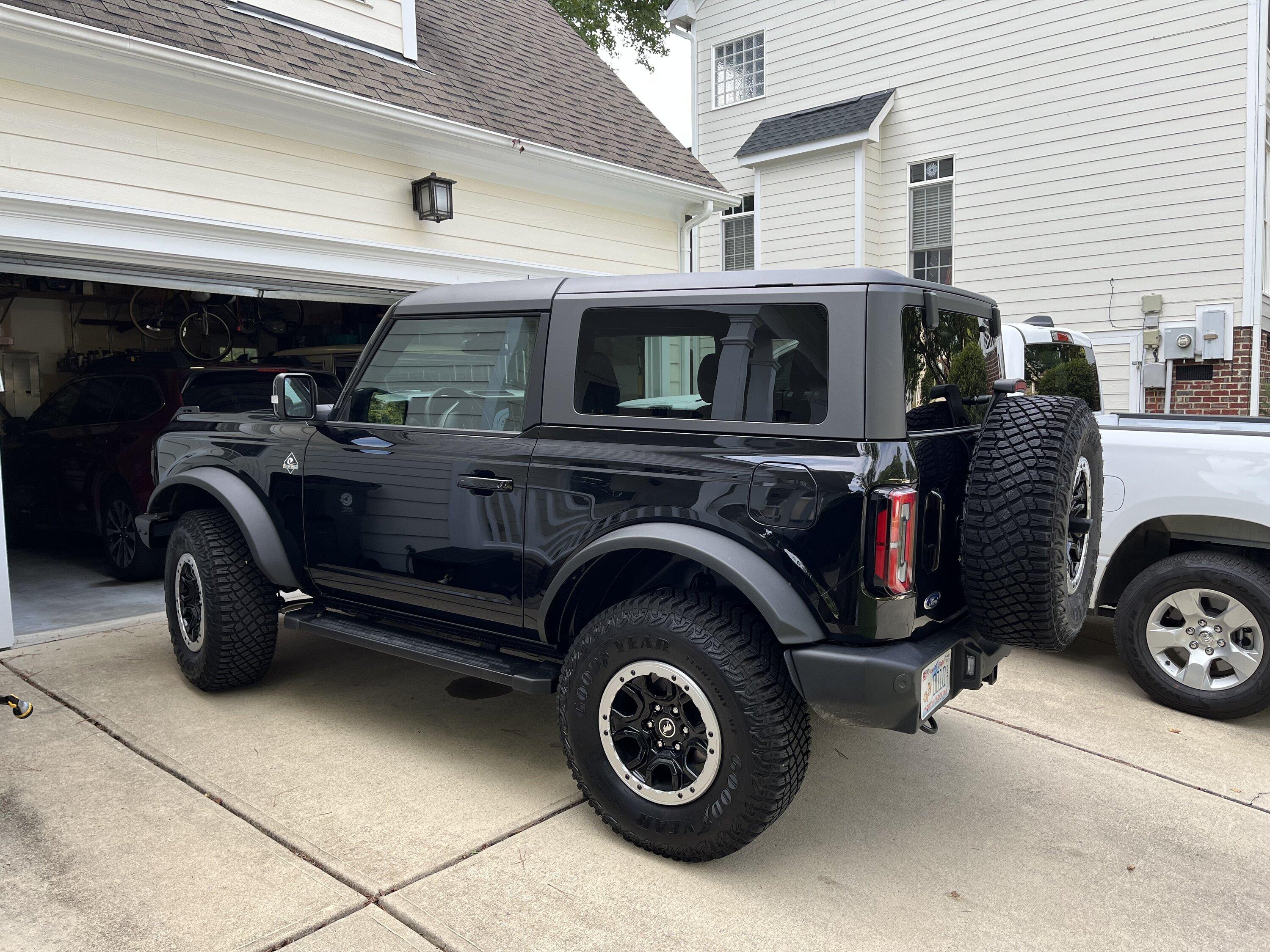 Ford Bronco Black 2 Door Down... [Last Update 08/15/22] IMG-4758
