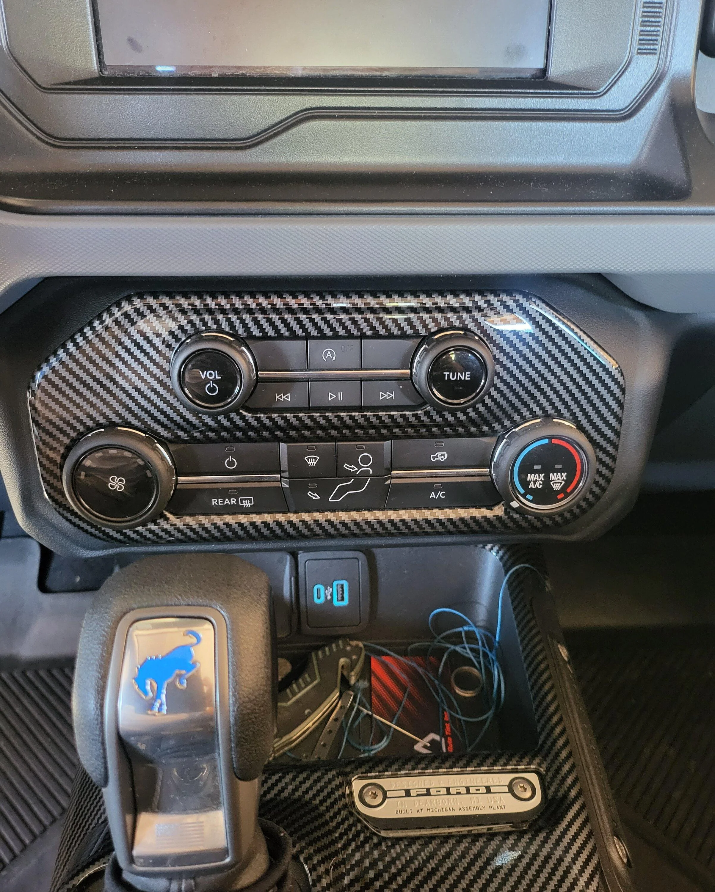 Ford Bronco Leather steering wheel wrap installed 20220815_155659