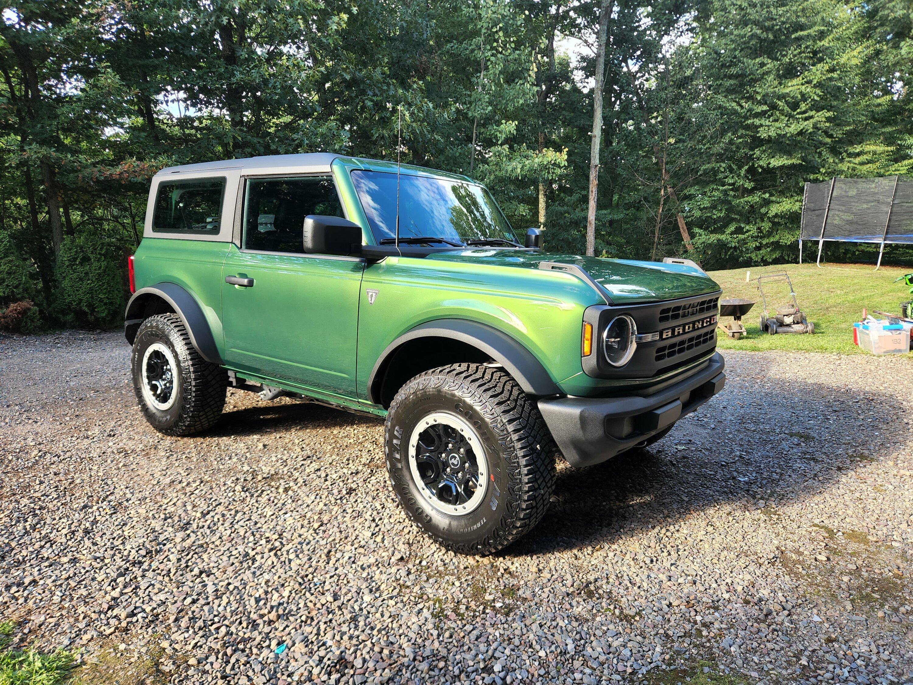 Ford Bronco ERUPTION GREEN Bronco Club 20220814_174409