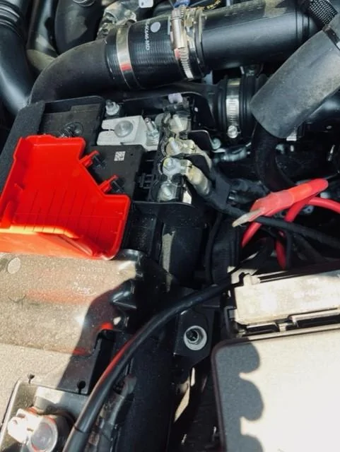 Ford Bronco Connecting Warn winch to battery? Broncobattery1