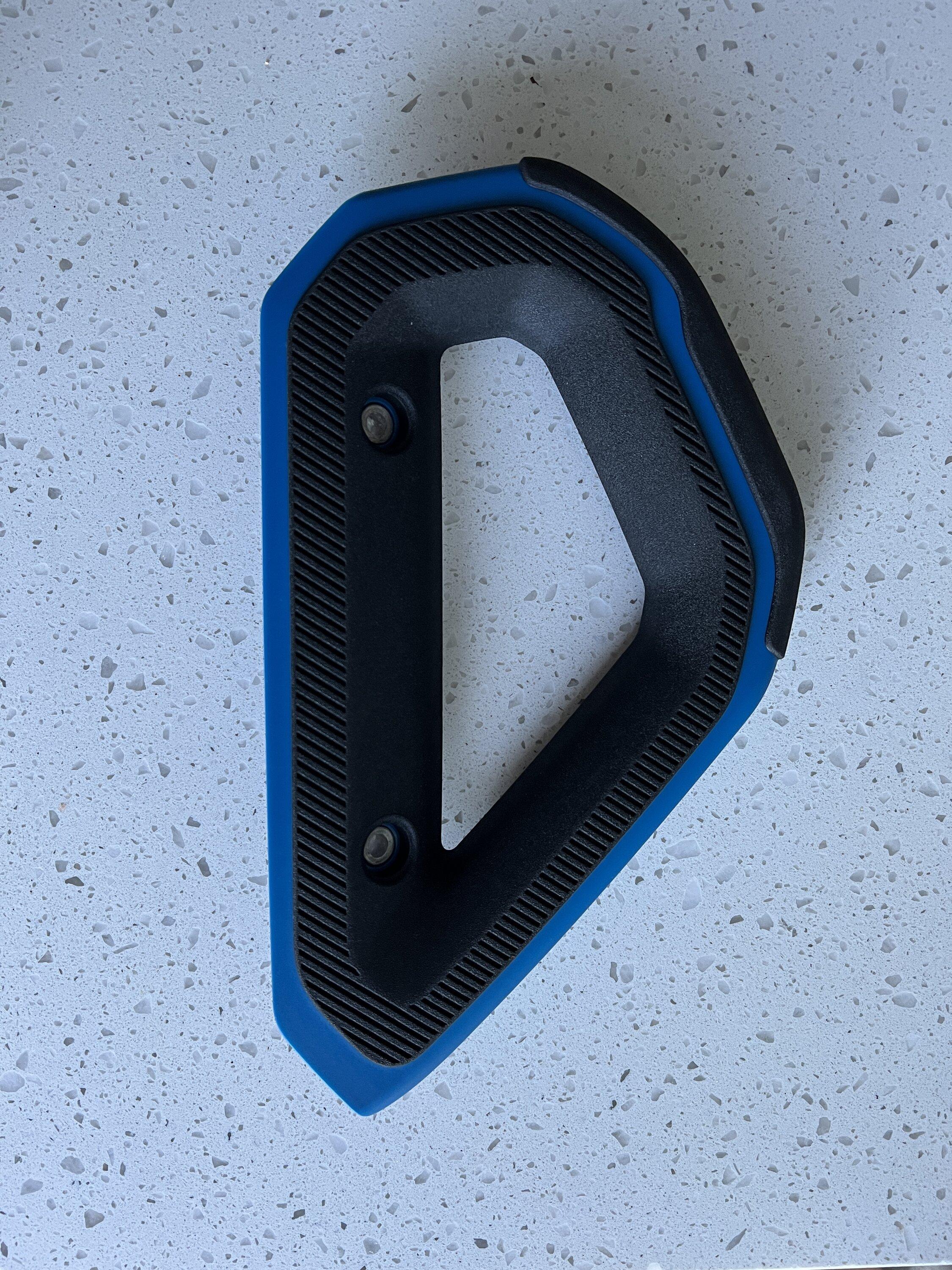 Ford Bronco Outer Banks Center Console Grab Handle IMG_1180.JPG