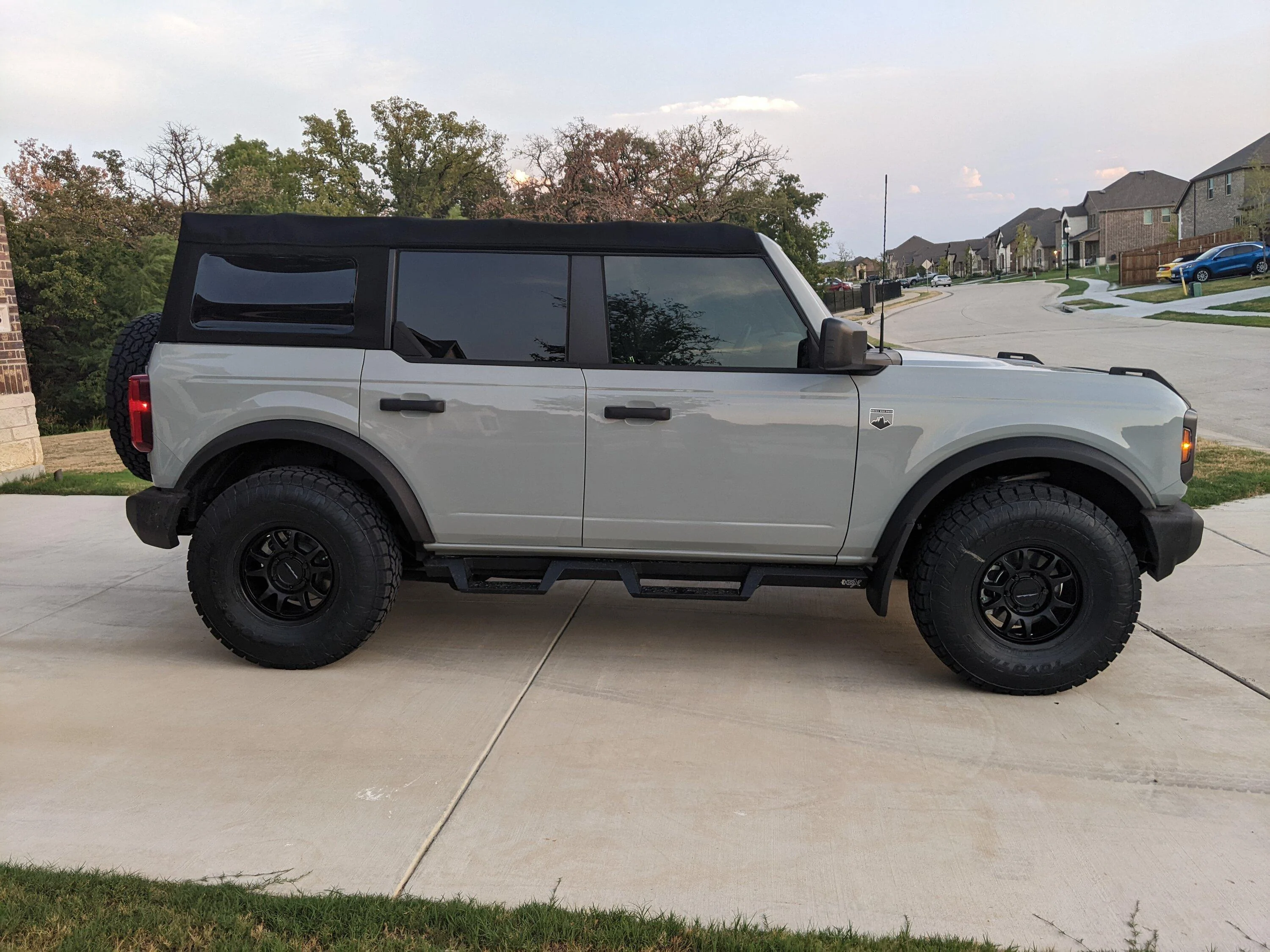 Ford Bronco Show us your installed wheel / tire upgrades here! (Pics) PXL_20220818_010448013