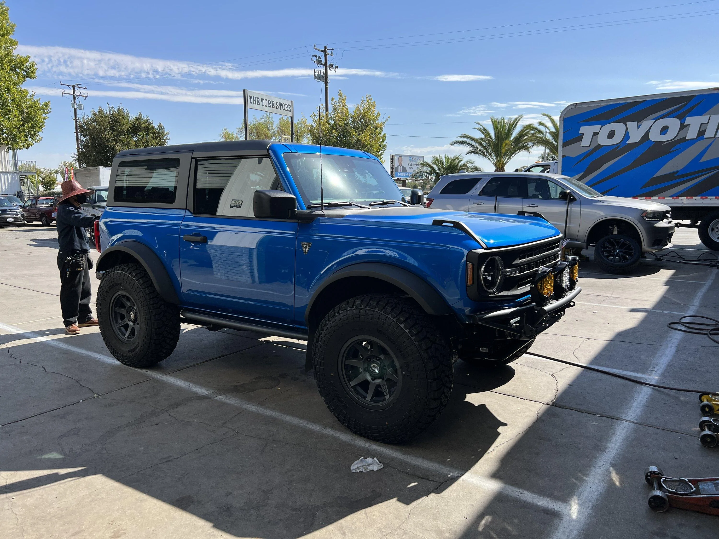 Ford Bronco 2-door desert runner Bronco w/ custom tire carrier 30088B84-EE0D-4314-ADF5-AE274C1D930B