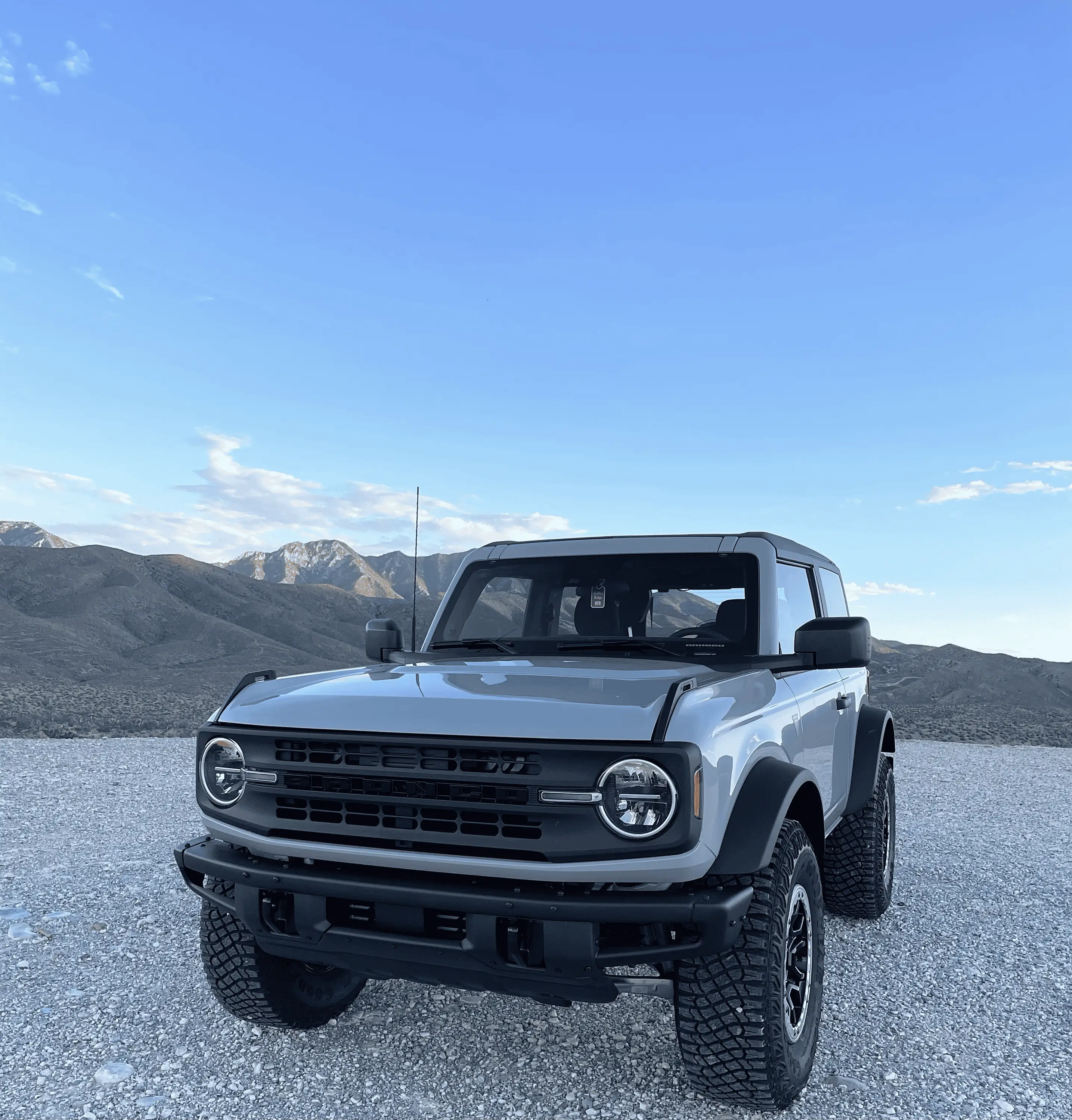 Ford Bronco Bronco Team 2 door. tempImageBECPPD