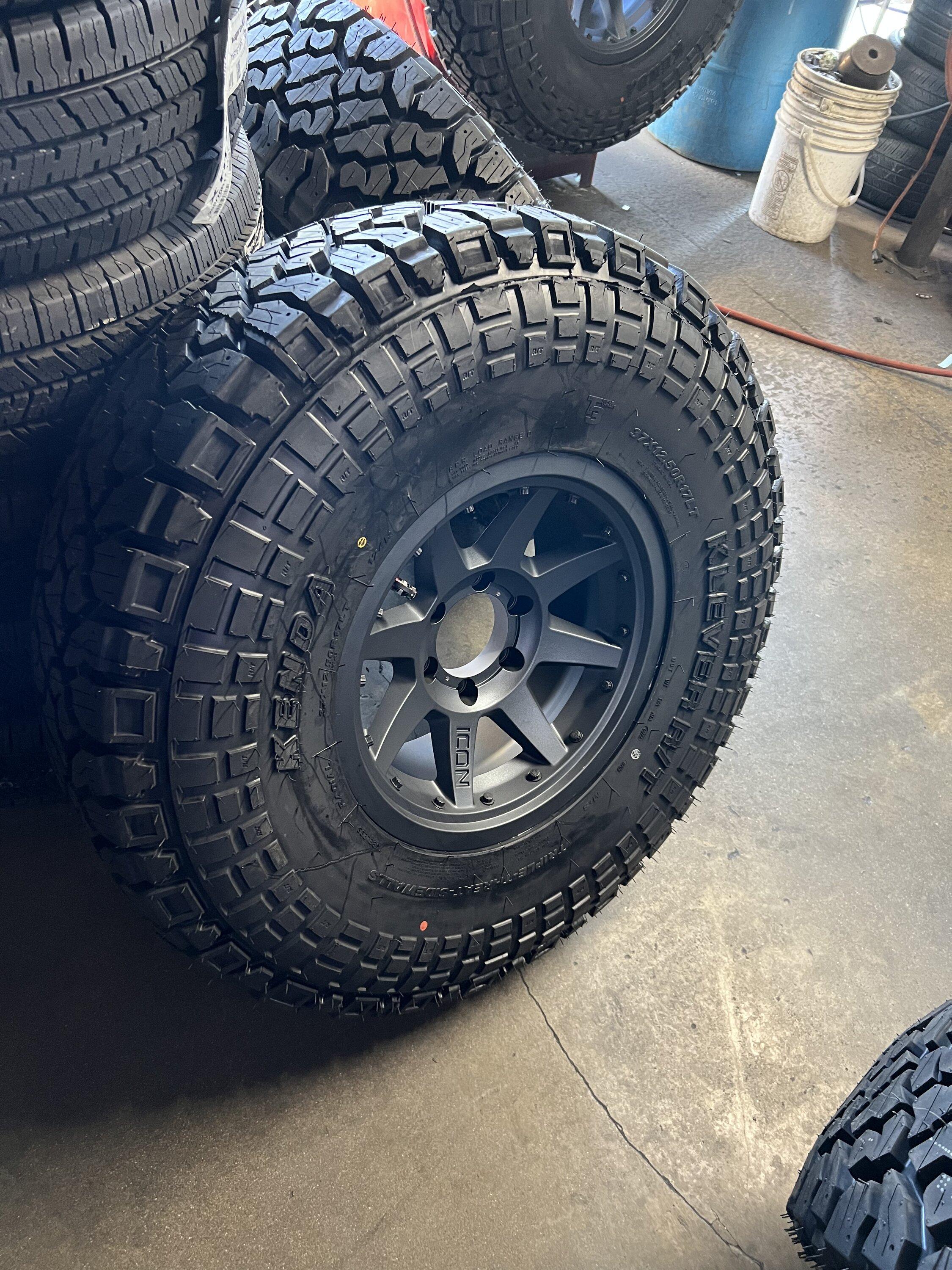 Ford Bronco Show us your installed wheel / tire upgrades here! (Pics) D977DD15-D344-49C2-98E3-8B2DA61F07D2