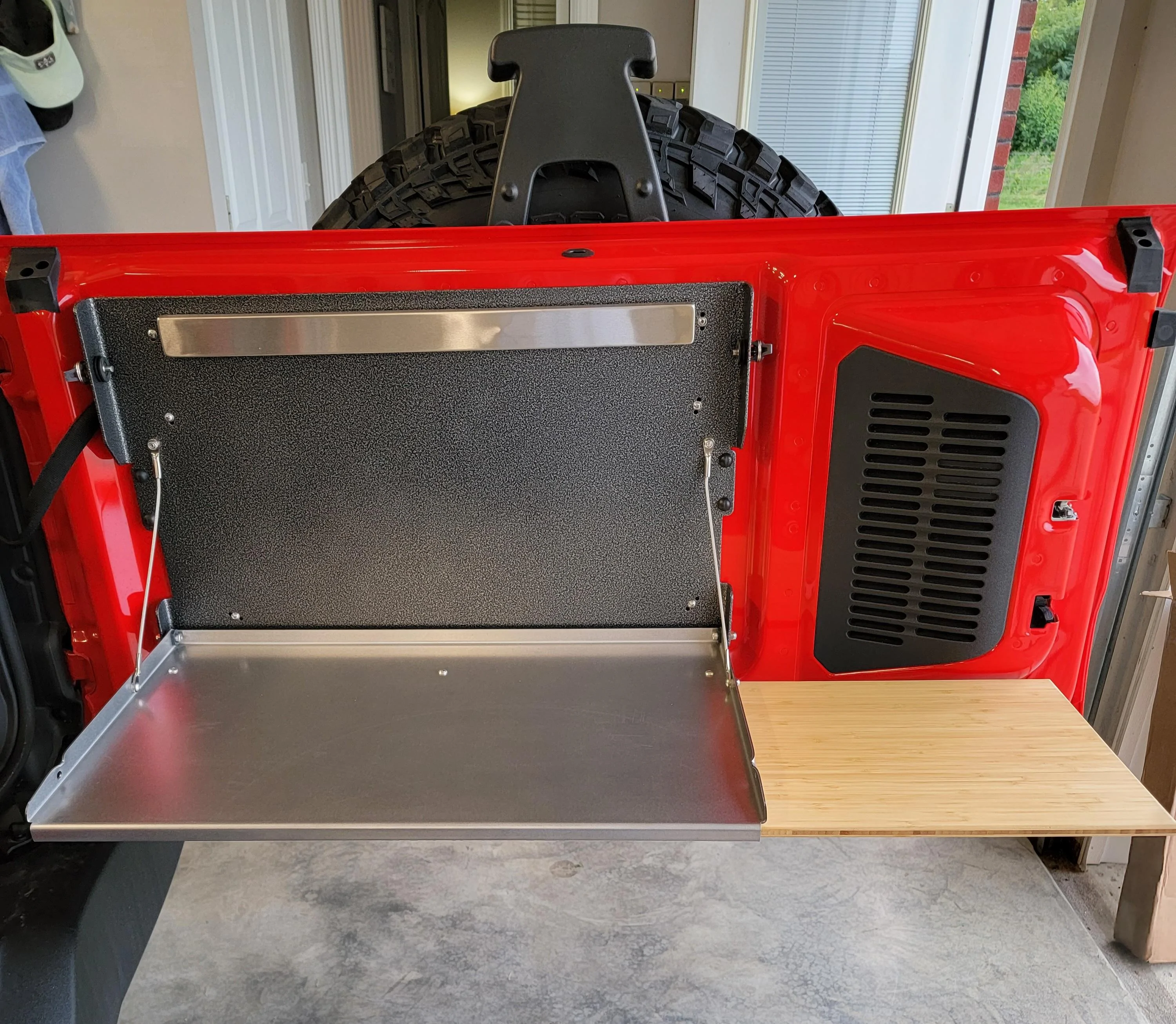 Ford Bronco Tailgate Table 20220815_200438