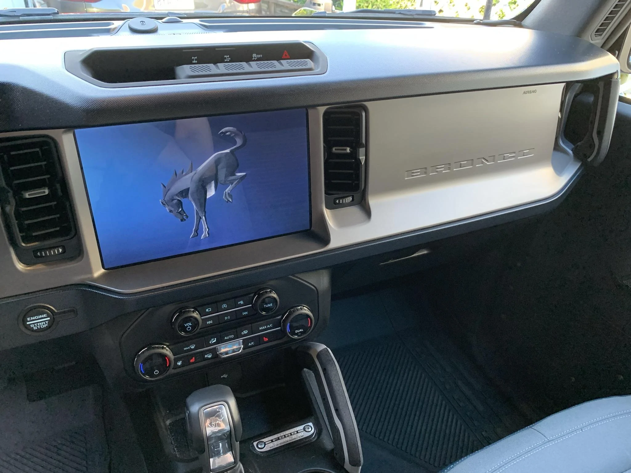 Ford Bronco OBX interior question (black onyx color?) 63651D27-01DE-4138-8E5E-D035059CF66E