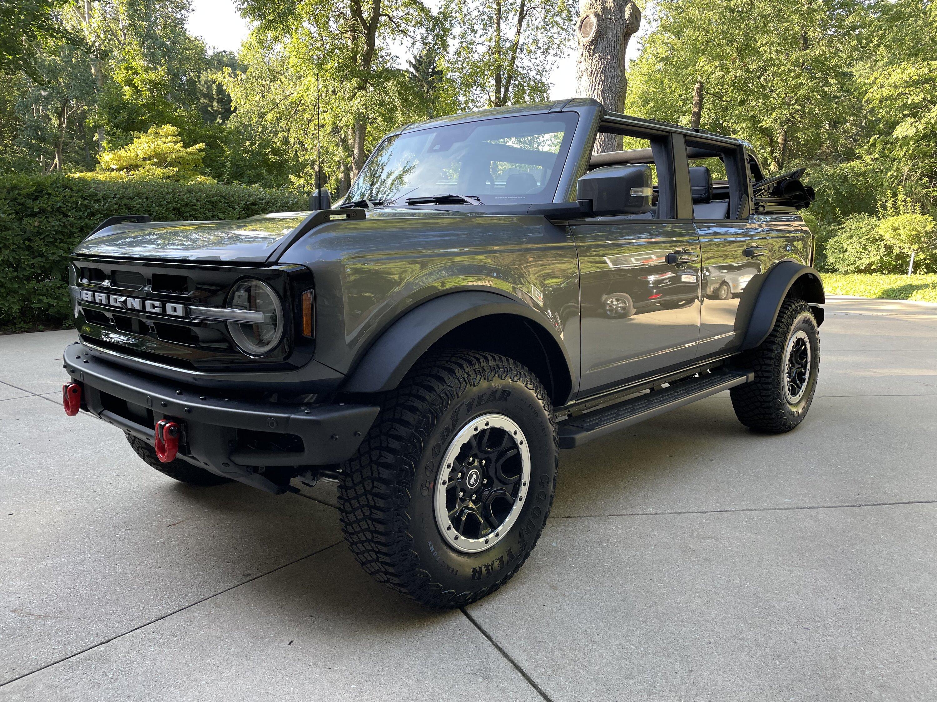 Ford Bronco 8/8/22 Build Week Group. E8A495E0-4173-4E3C-B177-6A28567BCF18