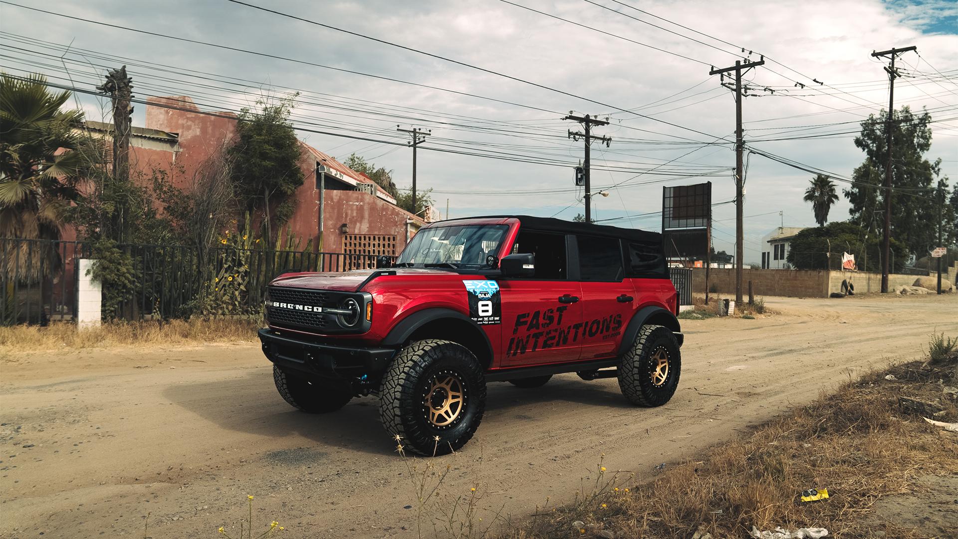 Ford Bronco Jumping our Bronco Badlands 7F30D40E-8A8D-42F8-B2A4-3F3F080FF7F6