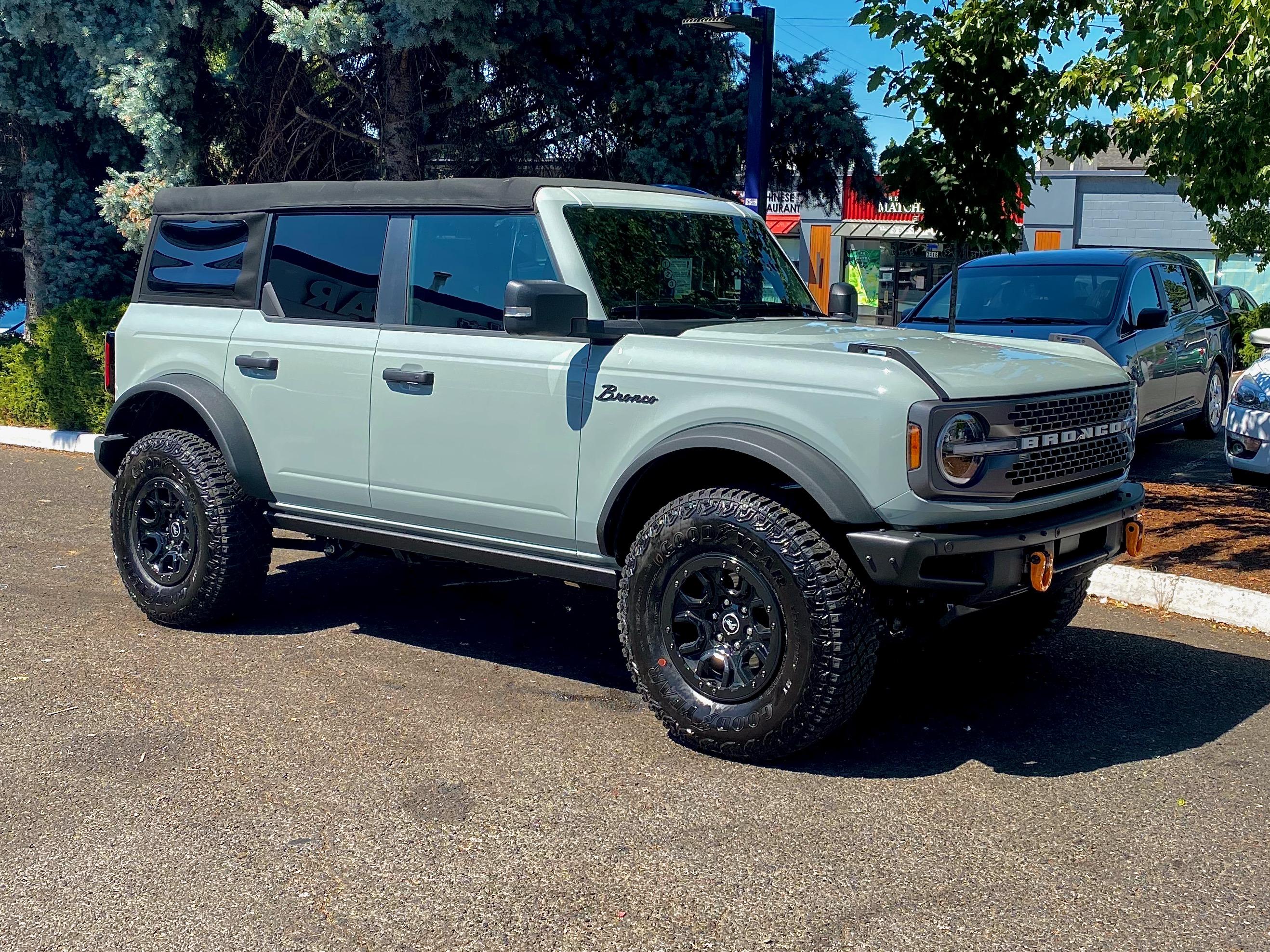 Ford Bronco CACTUS GRAY Bronco Club IMG_2897