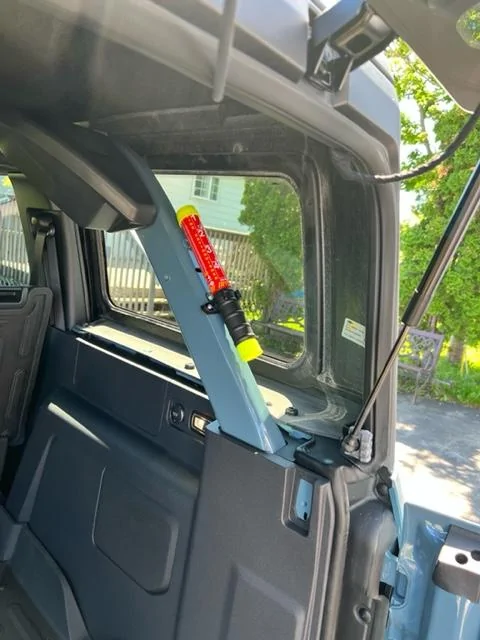 Ford Bronco Fire Extinguisher Mounted Pics - Post Em! 2DD30E30-45DF-4E69-B533-3DBE789E8D81