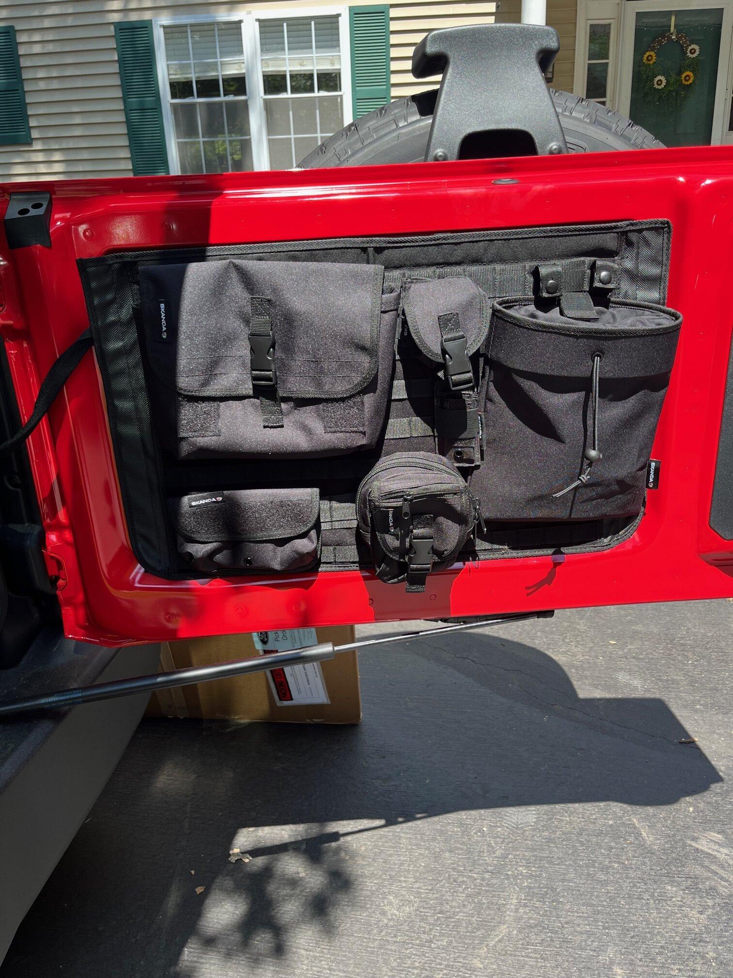 Ford Bronco Big Bend with Katzkin 2-Tone Leather Seats 68063834158__4D70630E-77B7-41AA-97F7-DE25795766B5