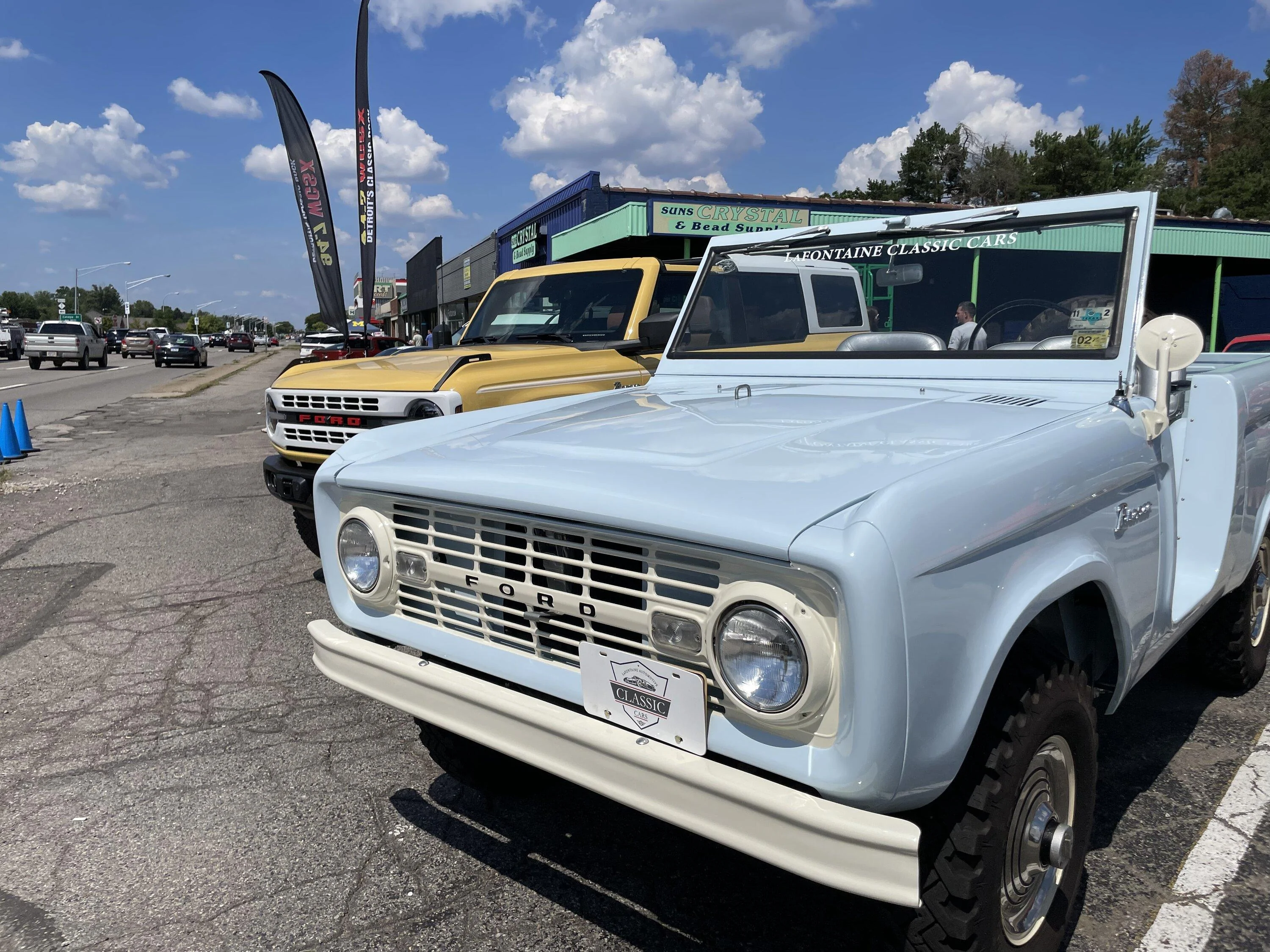 Ford Bronco Drove the Bronco Raptor at Woodward Dream Cruise! WOW 6B85D69E-A0AA-4969-920D-31A994C16523