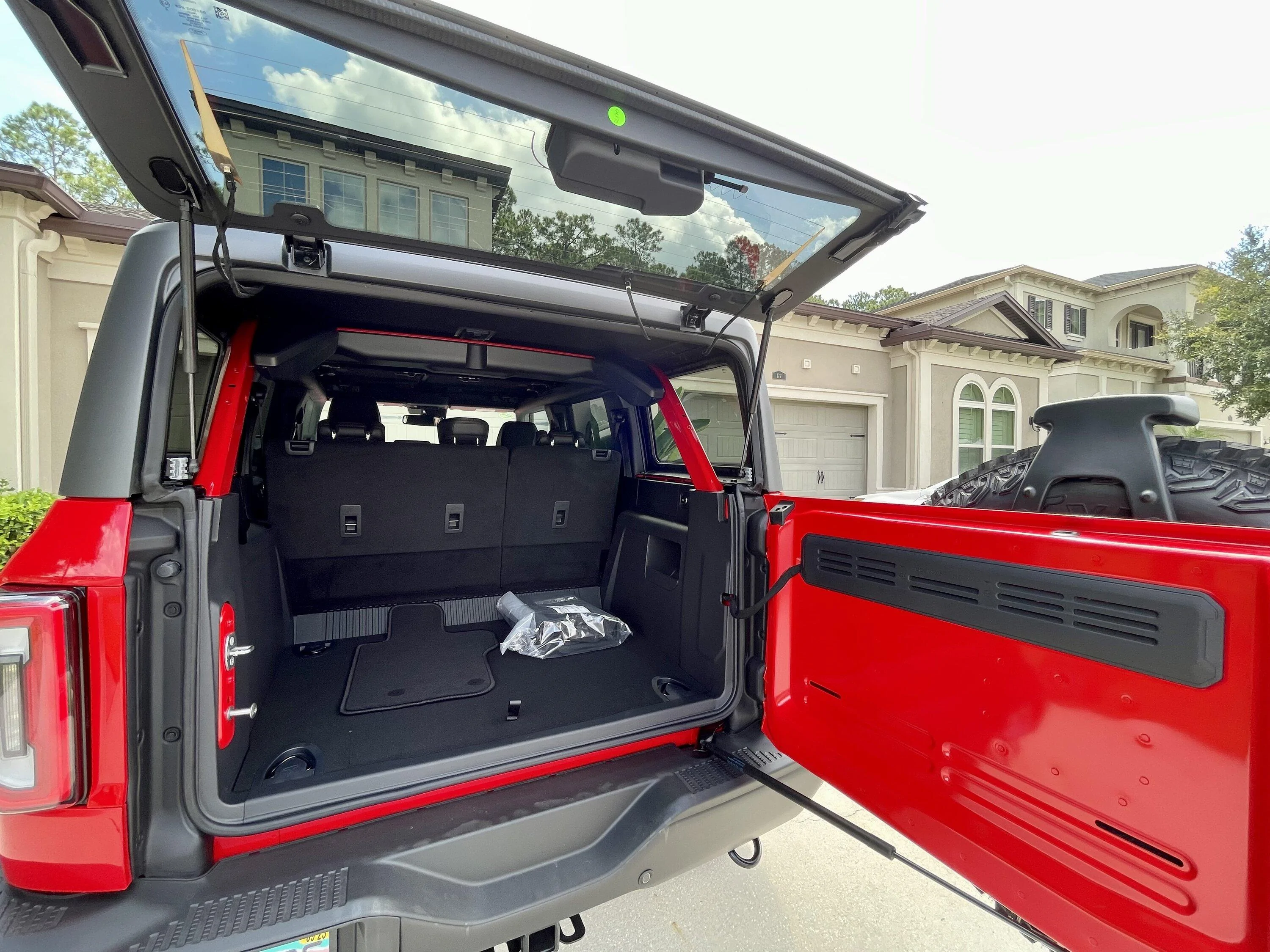 Ford Bronco 2022 Bronco Badlands $66,250 FBC568BB-6AE3-4E9B-A7F8-401A9C6F379B
