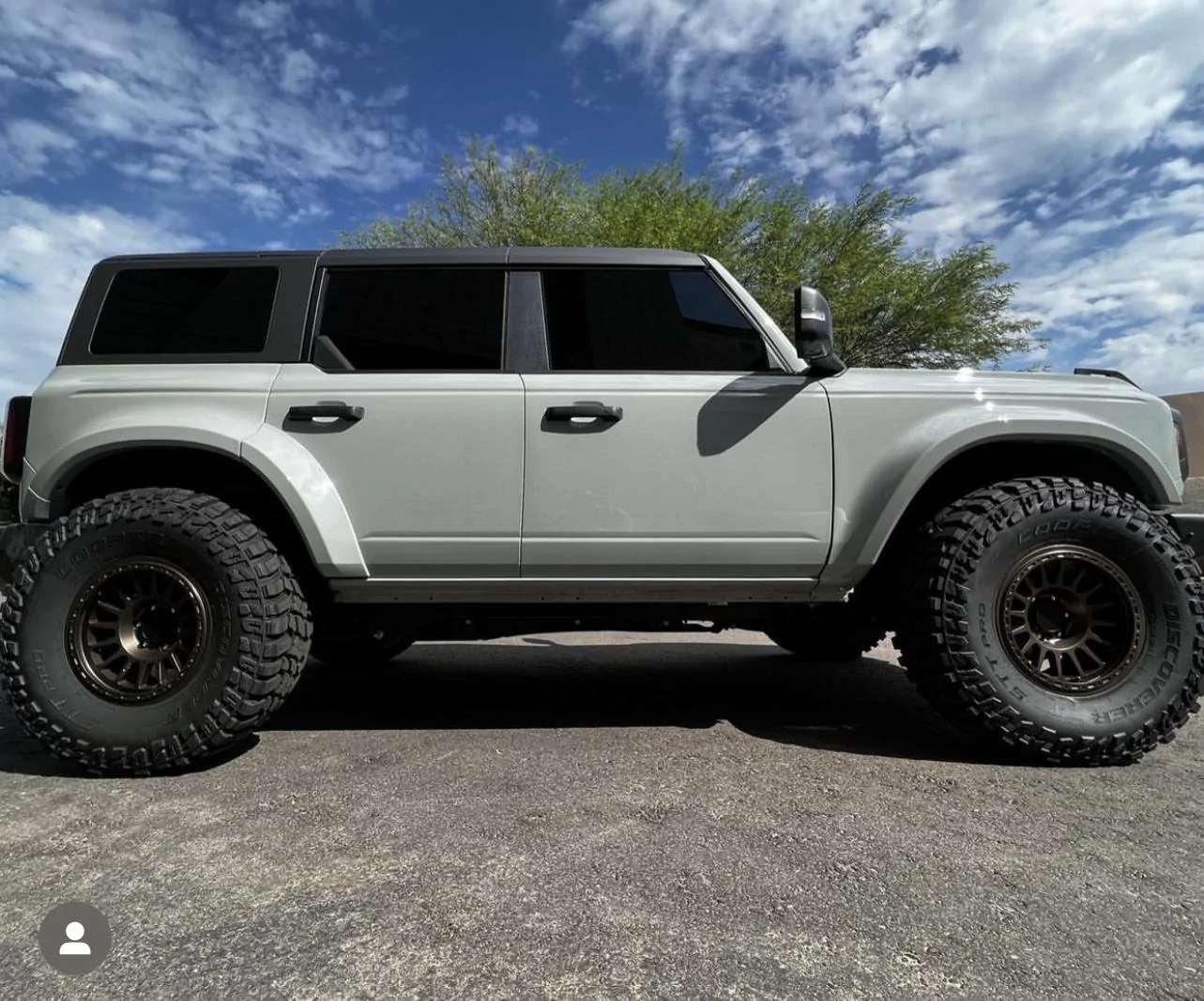 Ford Bronco CACTUS GRAY Bronco Club IMG_1149