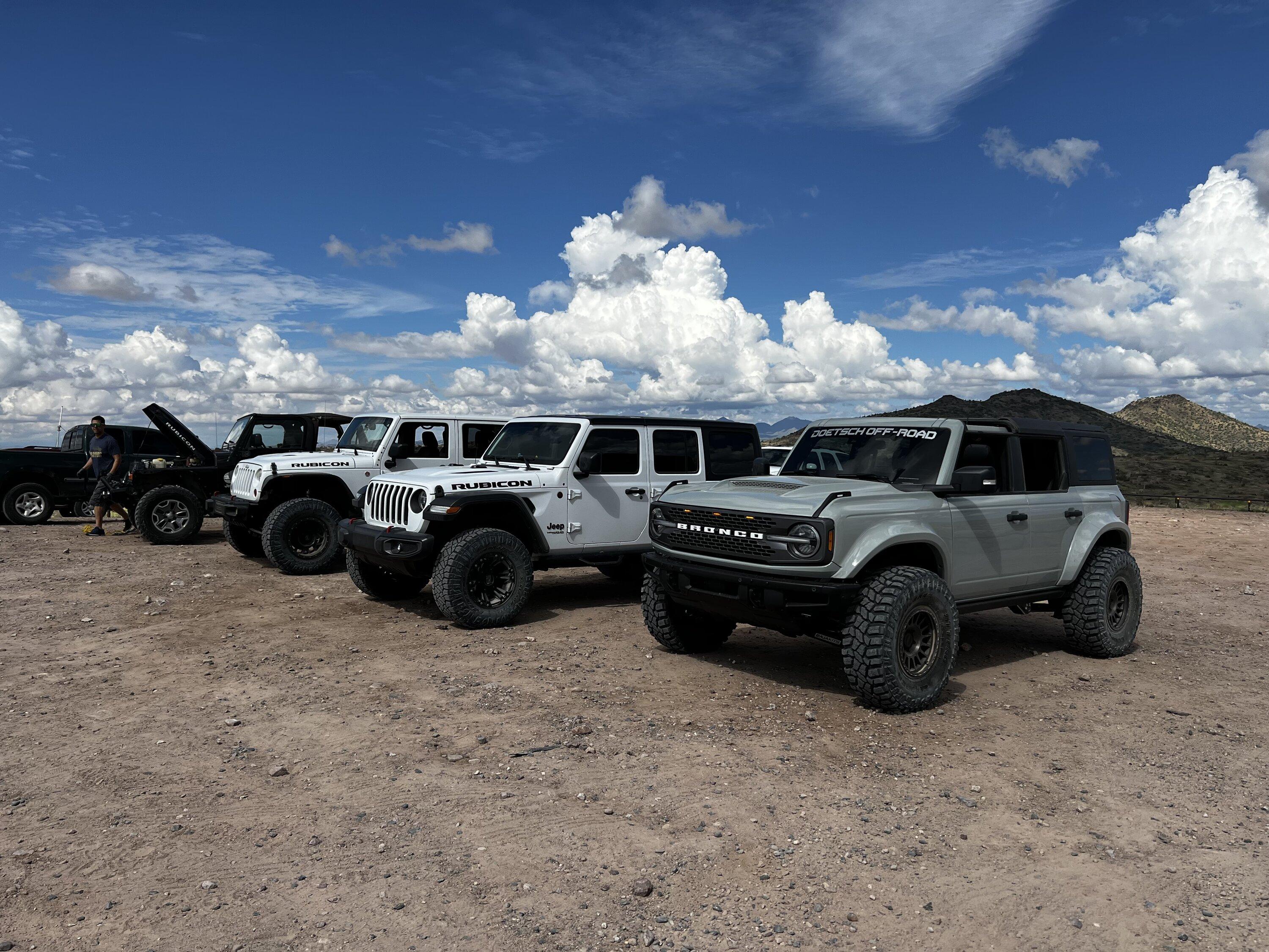 Ford Bronco CACTUS GRAY Bronco Club IMG_1669
