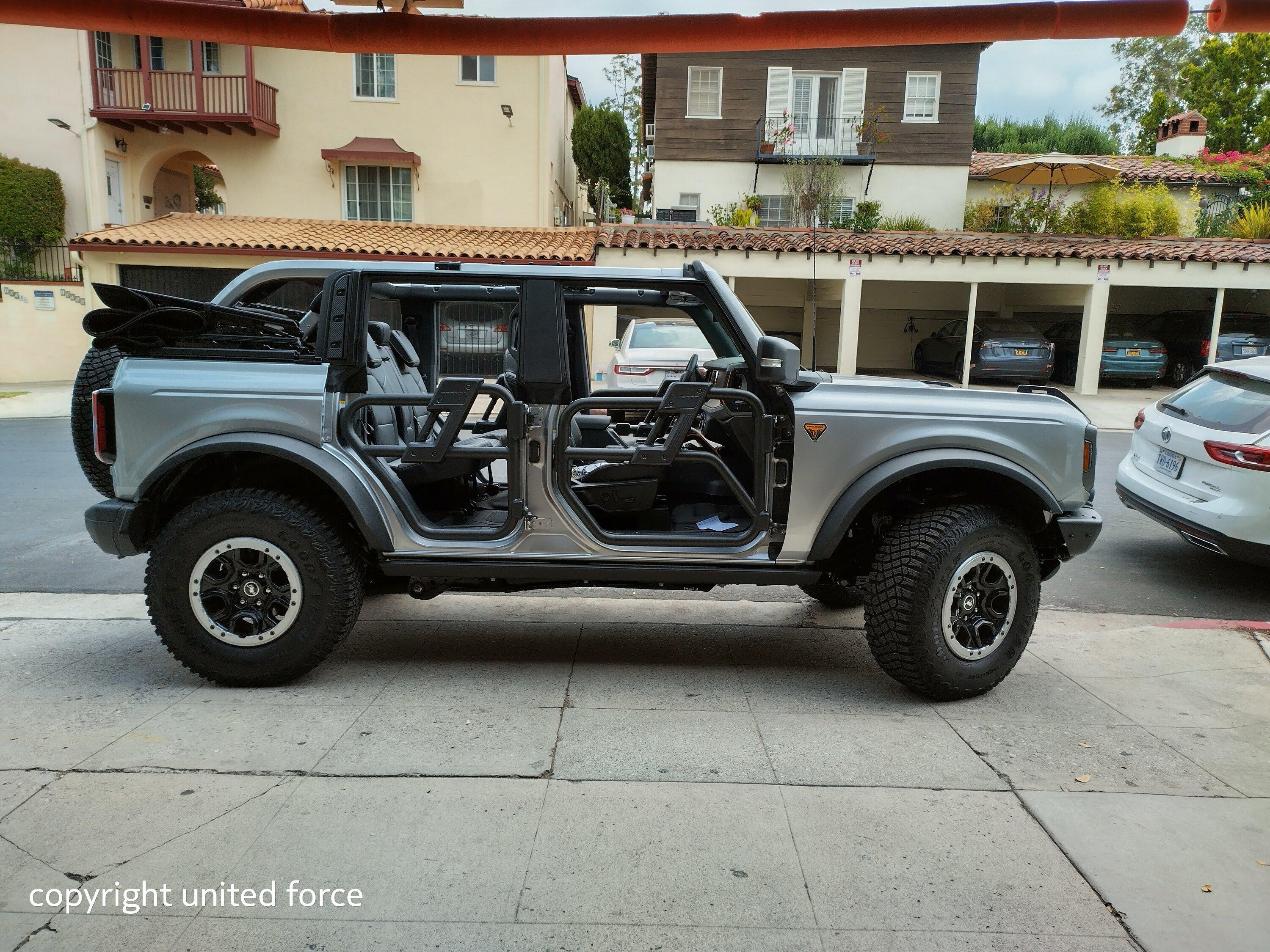 Ford Bronco Tube Doors Installed IMG_20220820_115508_HDR
