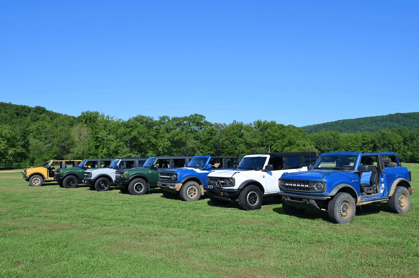 Ford Bronco ERUPTION GREEN Bronco Club 1661195699052