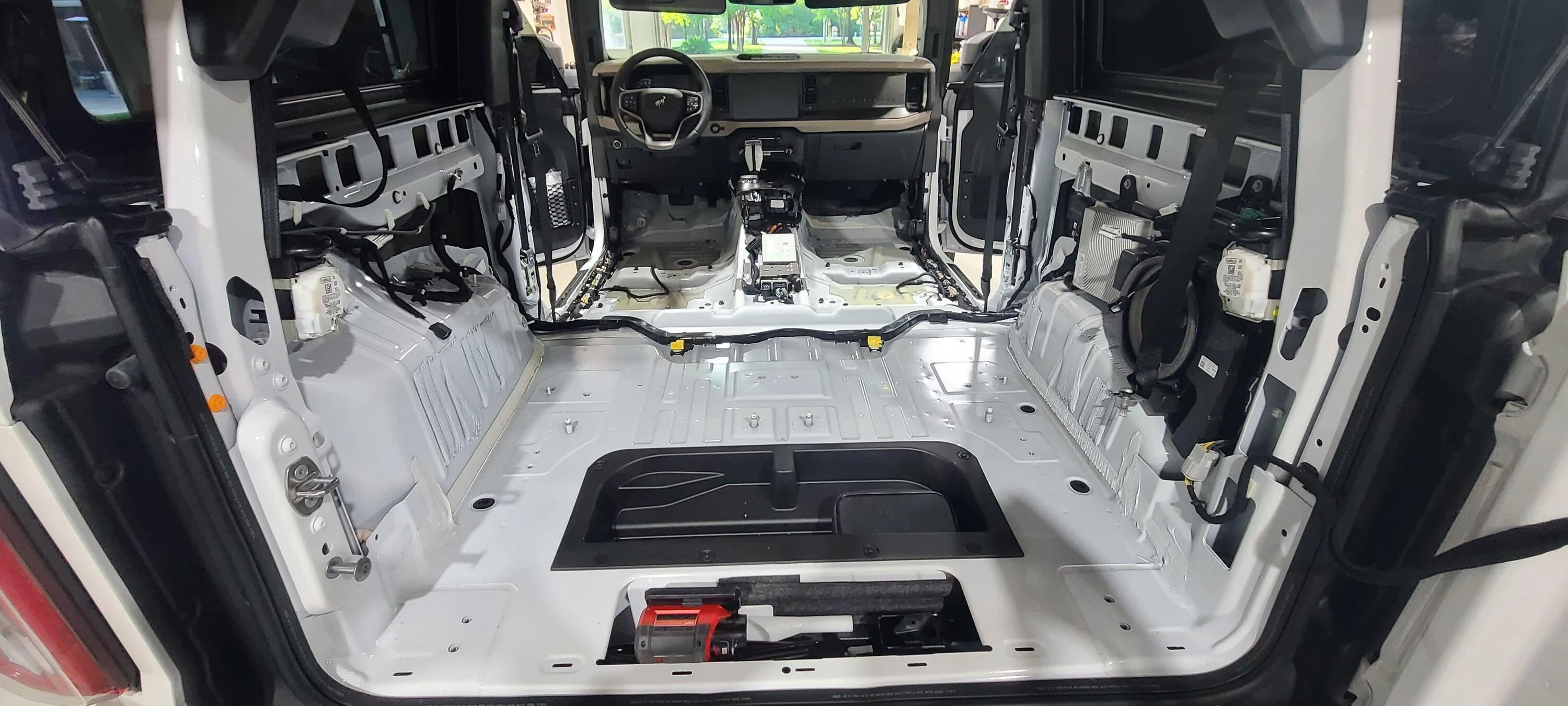 Ford Bronco Time to lower the road noise / NVH sound level - my DIY sound deadening material install project 298524840_795842931606483_2392569003961085513_n