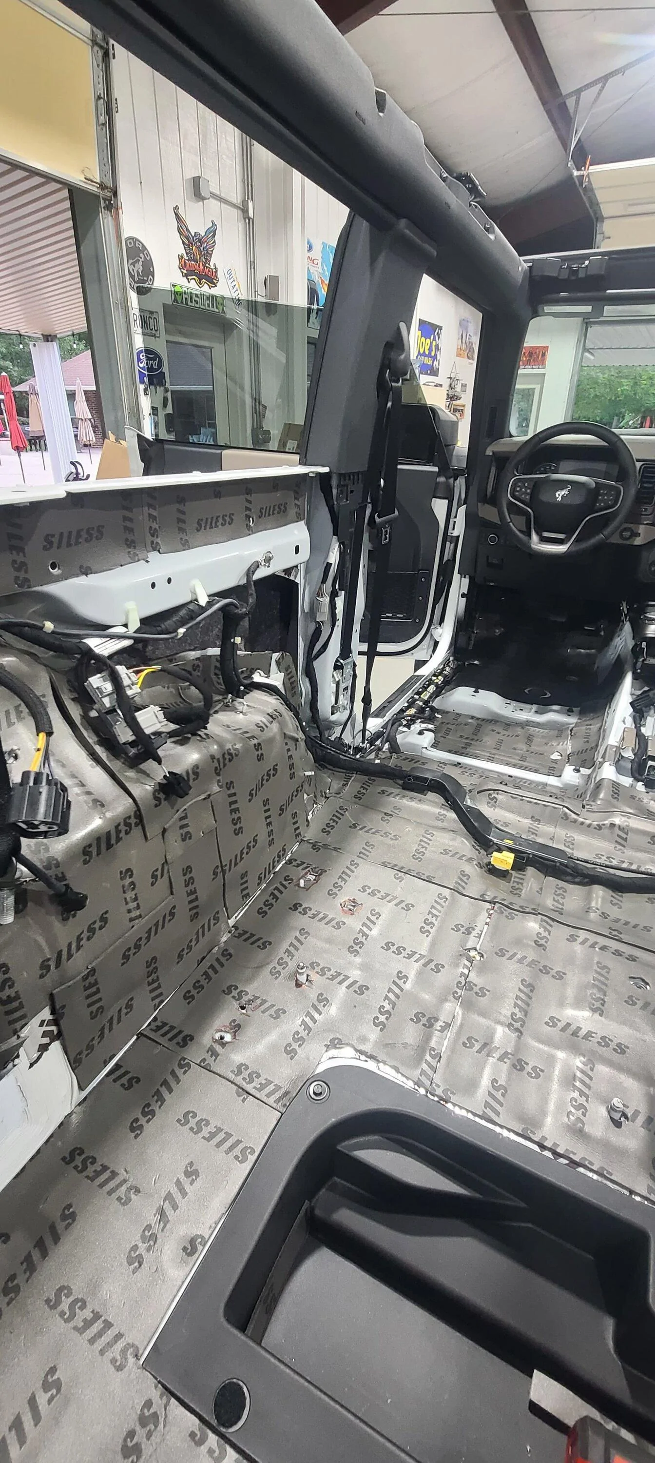 Ford Bronco Time to lower the road noise / NVH sound level - my DIY sound deadening material install project 298687750_848899293162201_2376920526326501698_n