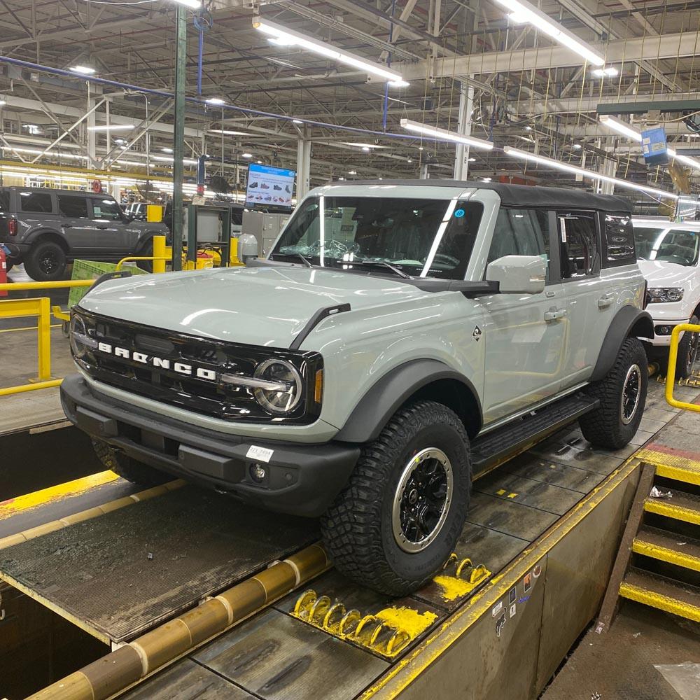Ford Bronco 8/8/22 Build Week Group. 5E0F3690-570B-44DB-A019-EBB7AC796D77