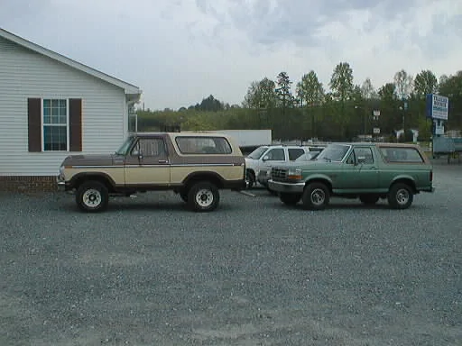 Ford Bronco Comparison: Bronco vs Jeep (spoiler) Bronco hate by LiteBrite PIC00036