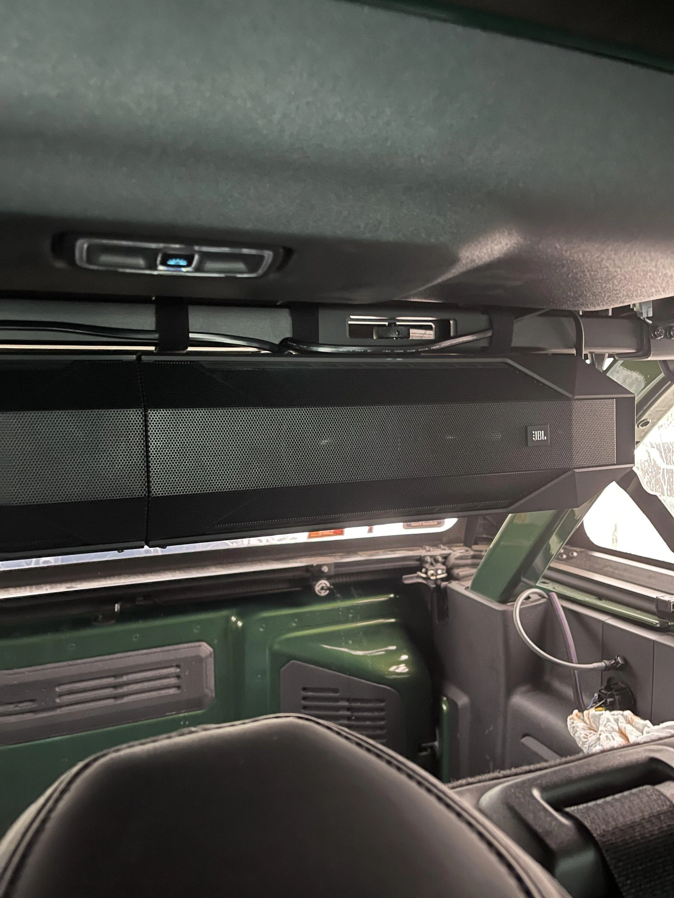 Ford Bronco Ford Accessory JBL speaker installed 7B55FF02-4AB0-49A6-8A8E-D3A7BBD42569