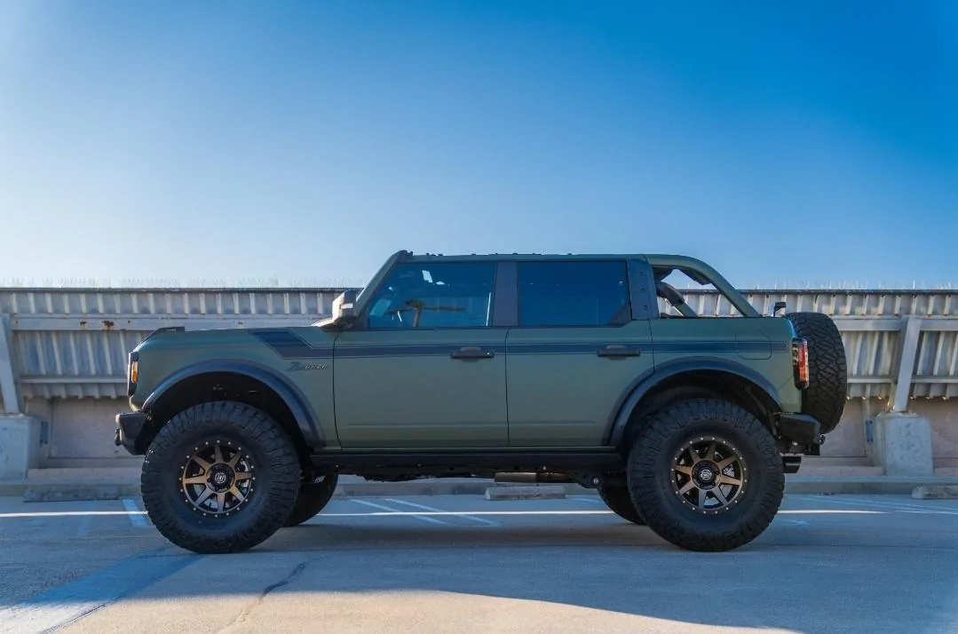 Ford Bronco Anyone installed Rough Country 1" leveling kit? Screenshot_20220824-095451_Photos