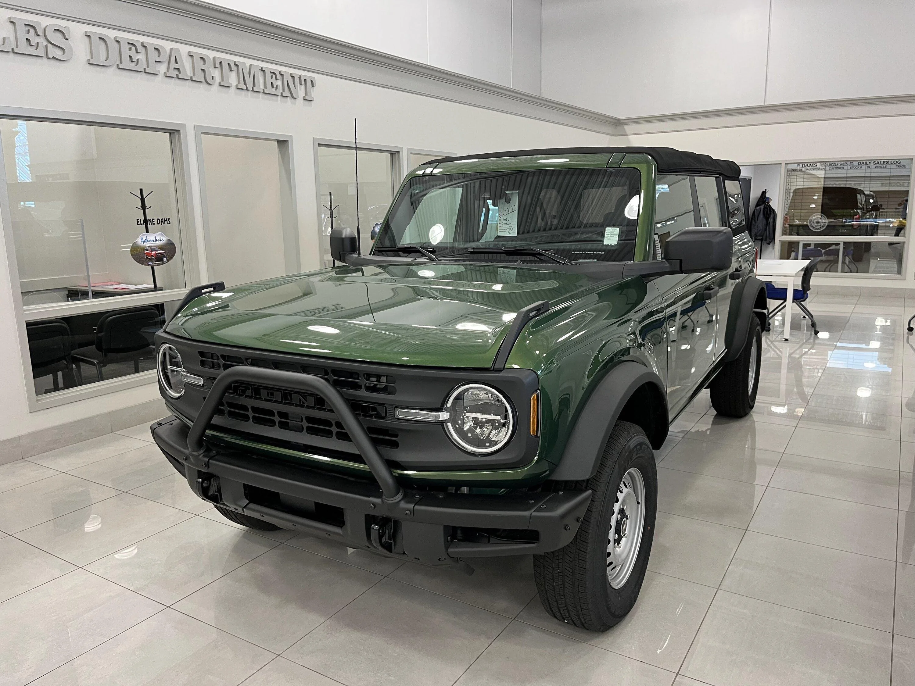 Ford Bronco ERUPTION GREEN Bronco Club IMG_4251