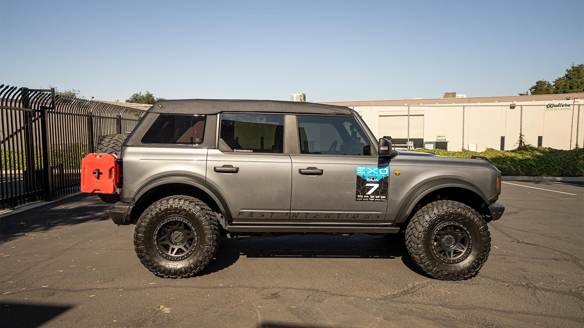 Ford Bronco BesTop TrekTop Installed - Before & After A3