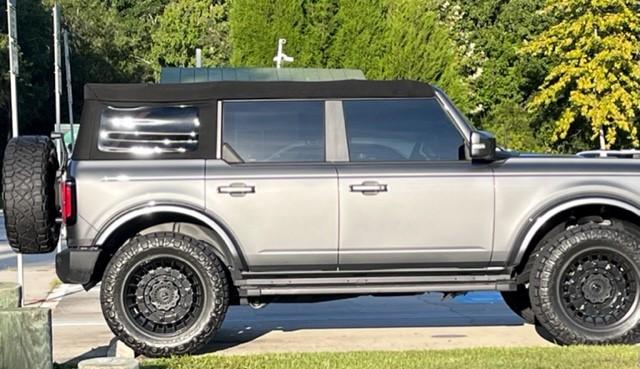 Ford Bronco What Color is this? side light